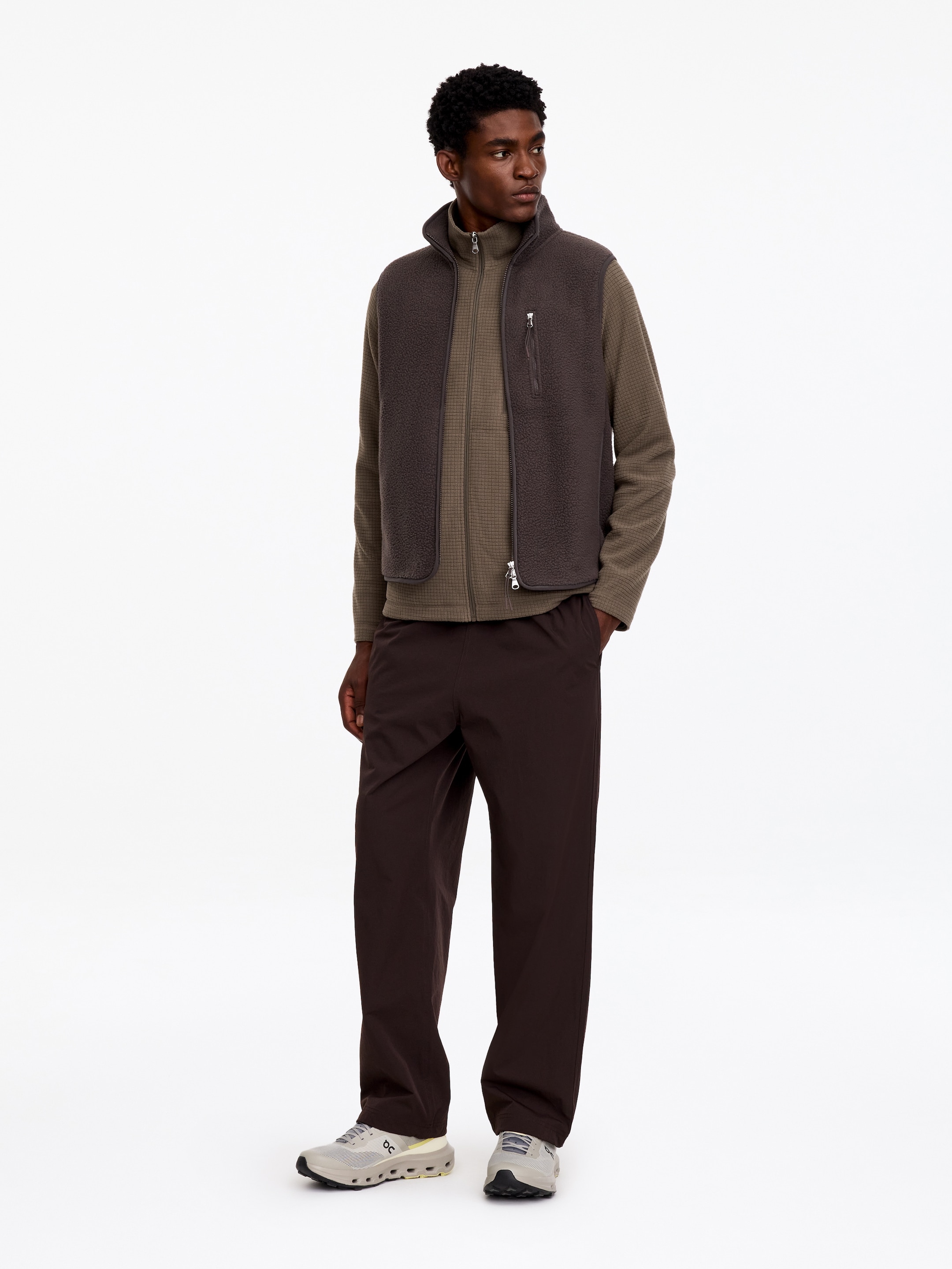 ARKET ACTIVE Grid Fleece Jacket - Brown - Regular fit - men - StillMedia/Lookbook - 4