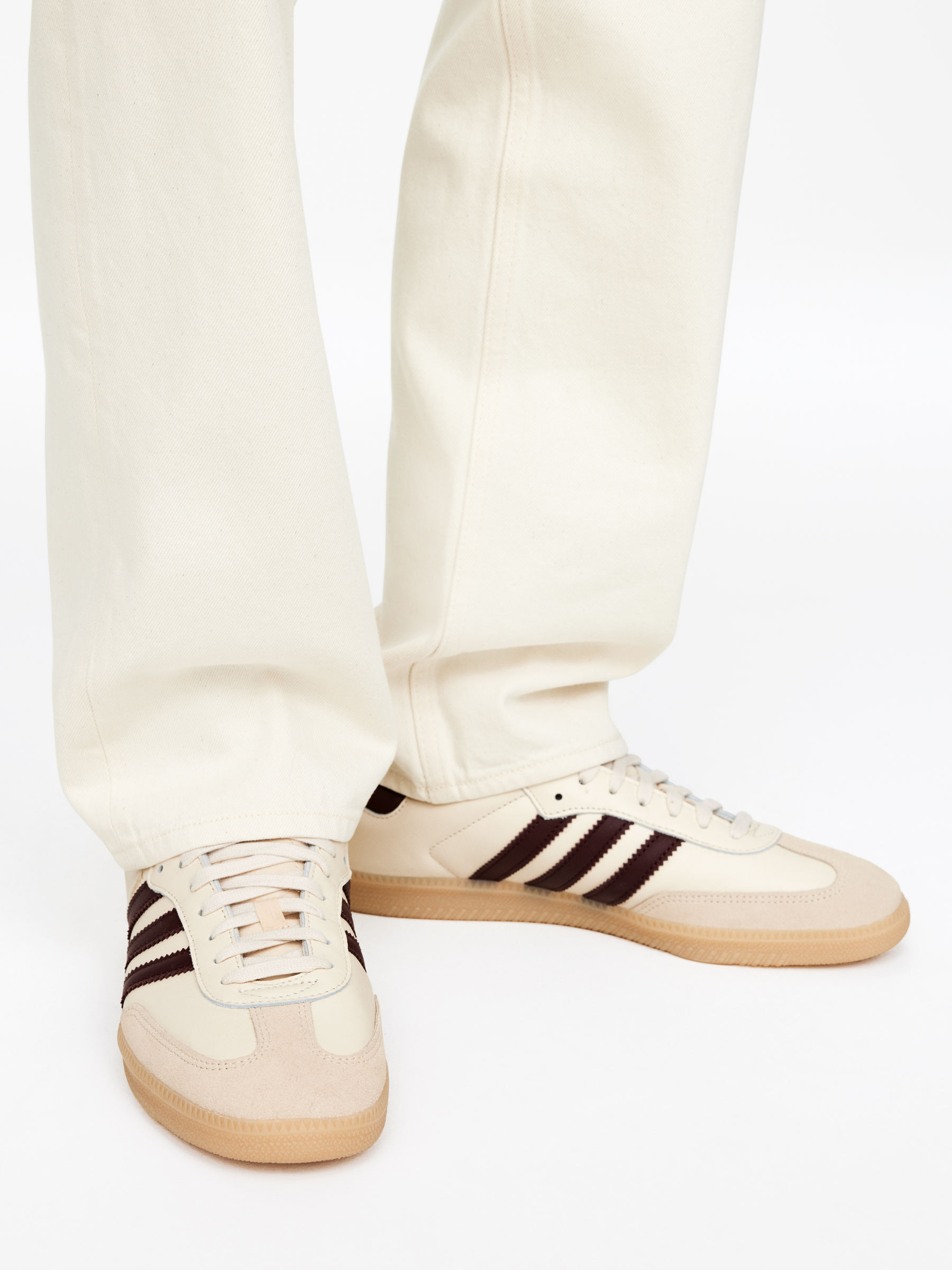 adidas Samba OG Trainers - Beige - Men - StillMedia/Lookbook - 8