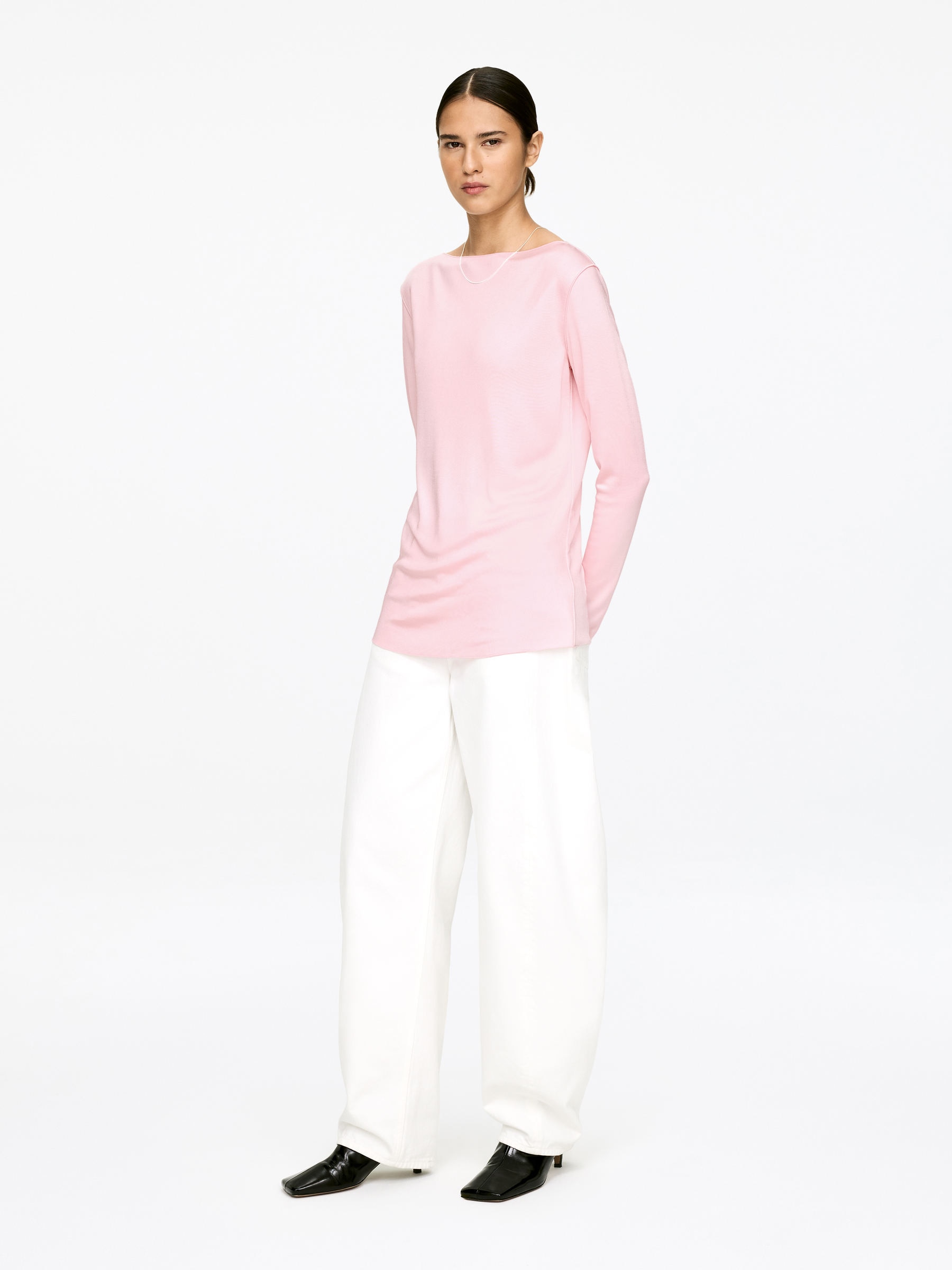 Haut en satin à col bateau - Rose - Regular fit - Femme - StillMedia/Lookbook - 4