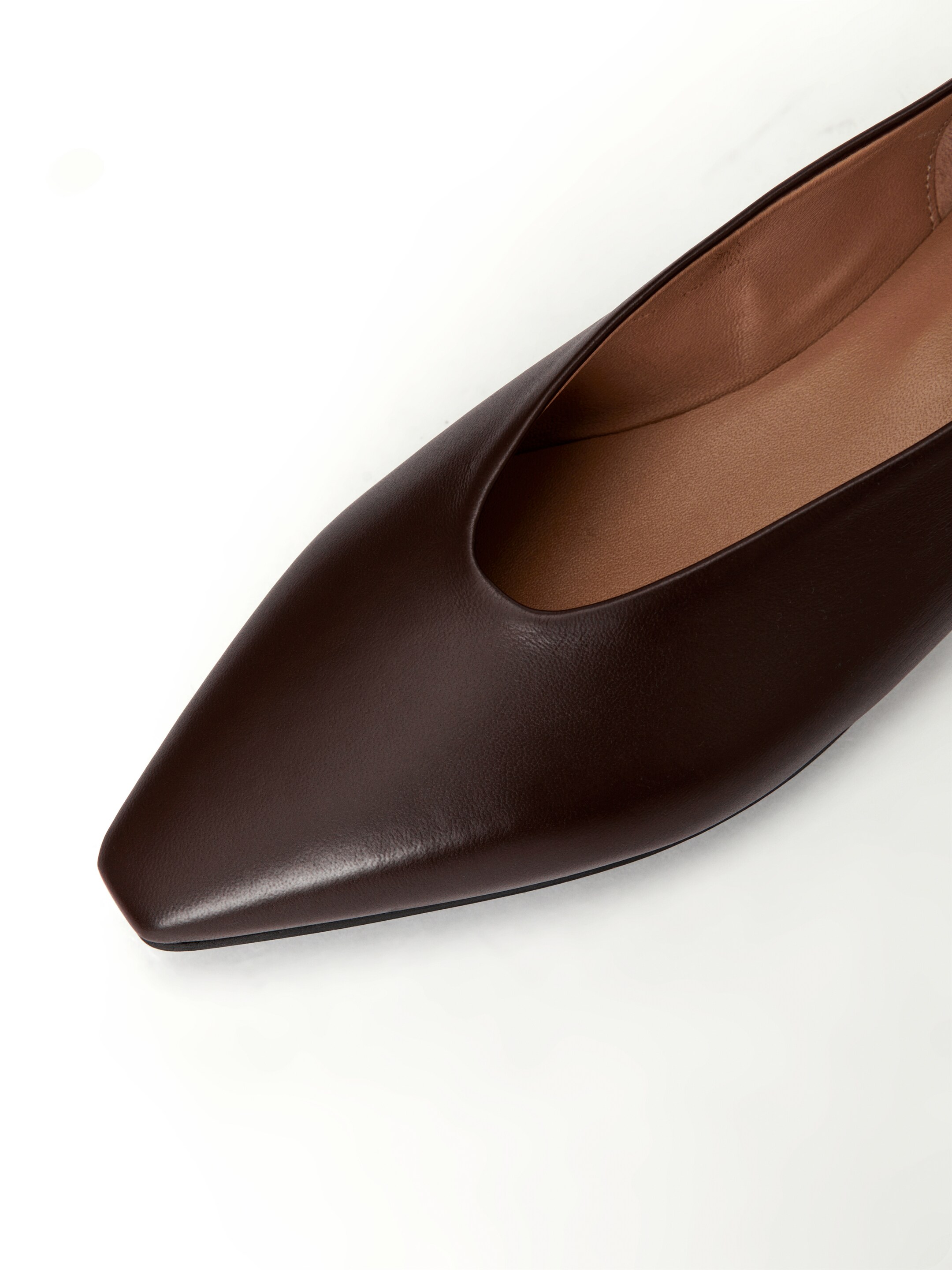 Größeres Bild anzeigen: Flacher Lederschuh - Dunkelbraun - Ladies | H&M AT 5