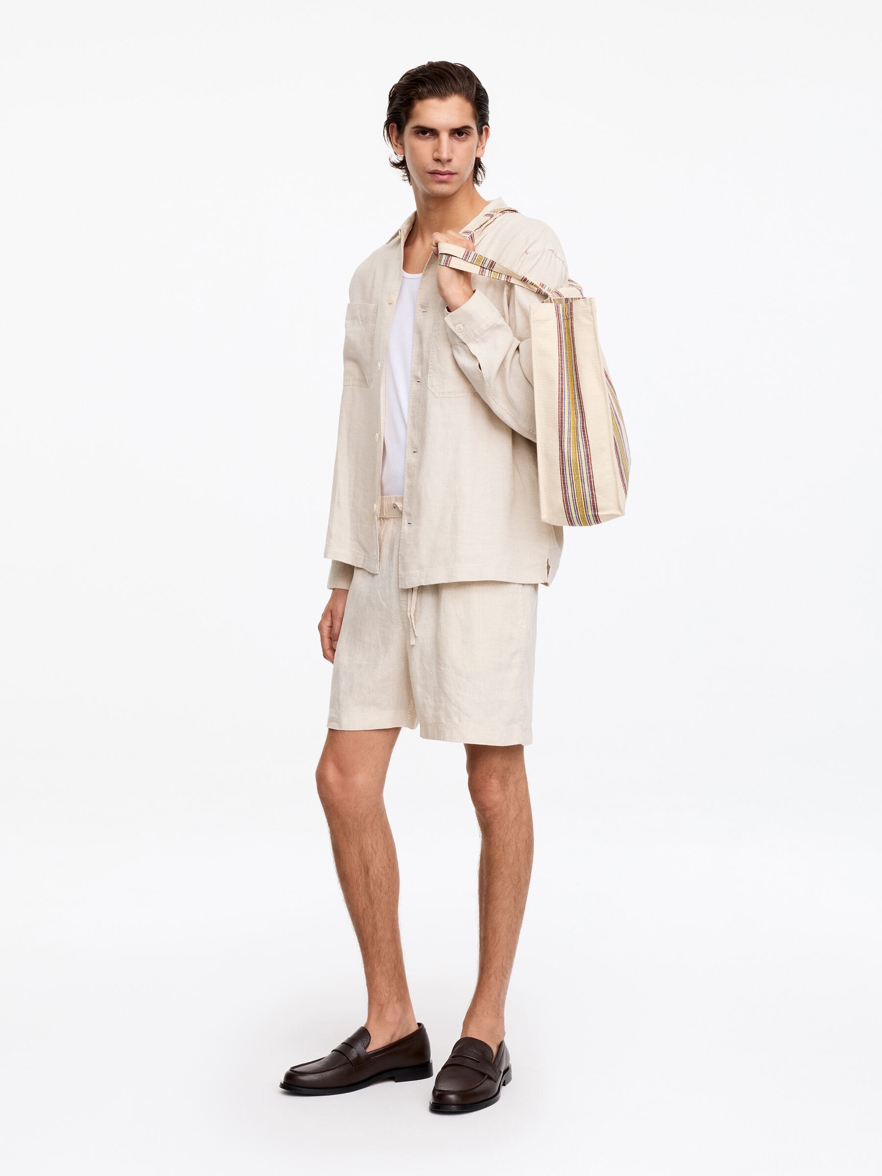 Linen Shorts - Beige - Regular fit - Men - StillMedia/Lookbook - 3