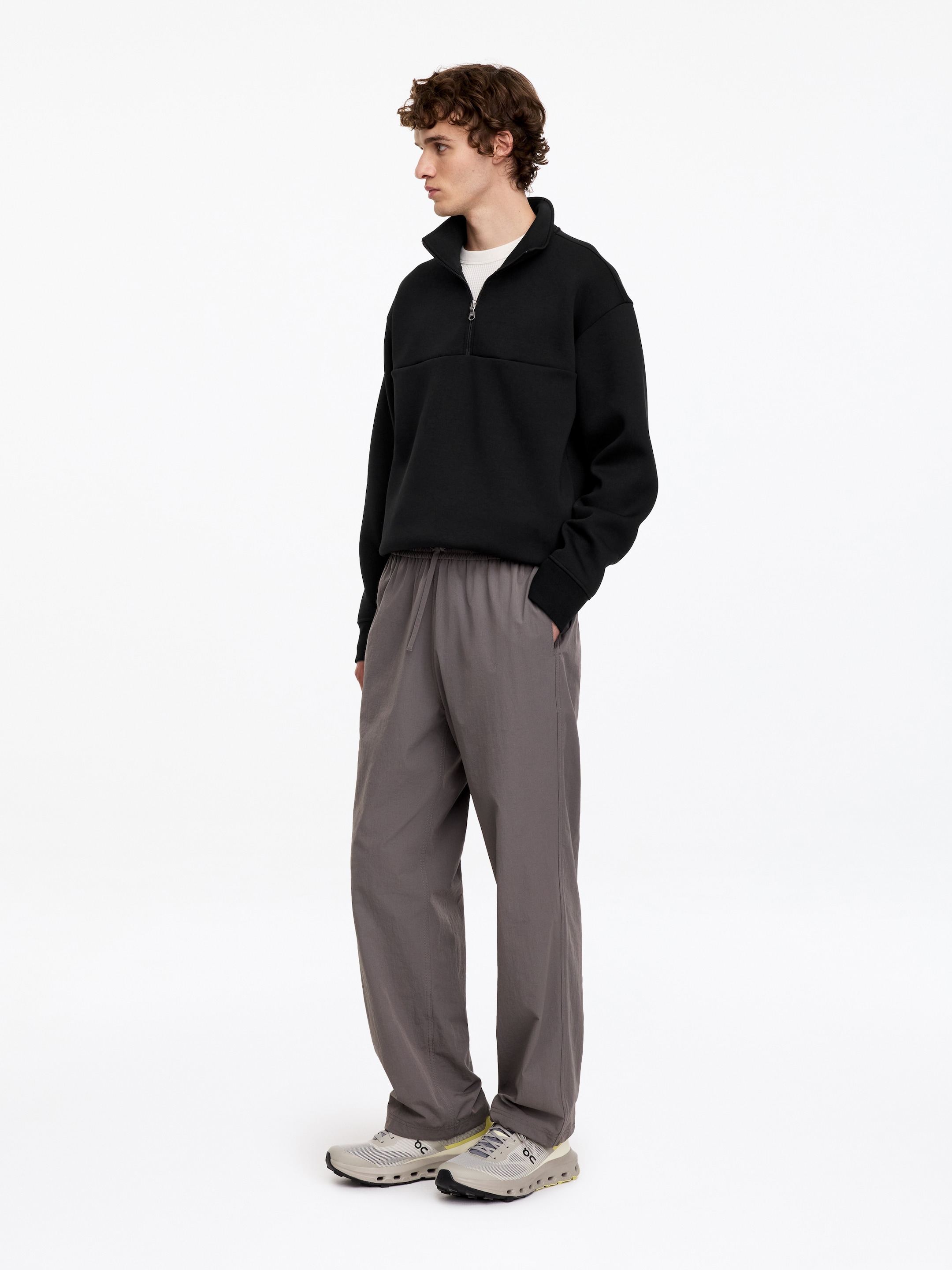 ARKET ACTIVE Sport-Oberteil, kurzer Reißverschluss - Schwarz - Regular Fit - men - StillMedia/Lookbook - 3
