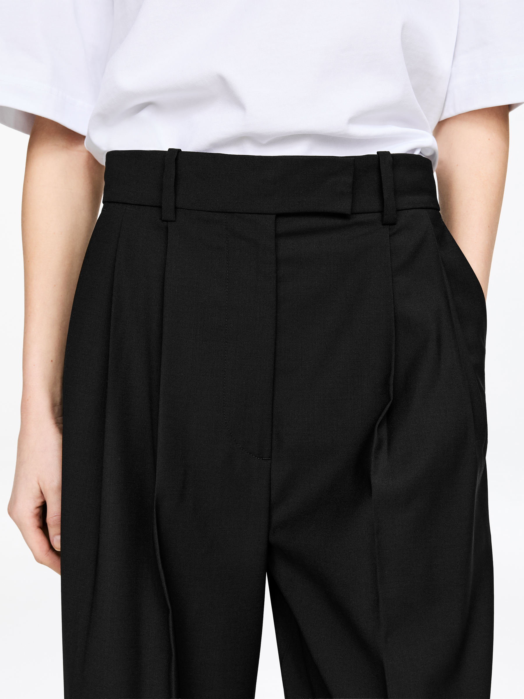 Wide Tailored Trousers - Black - Loose fit - Women - StillMedia/Lookbook - 3