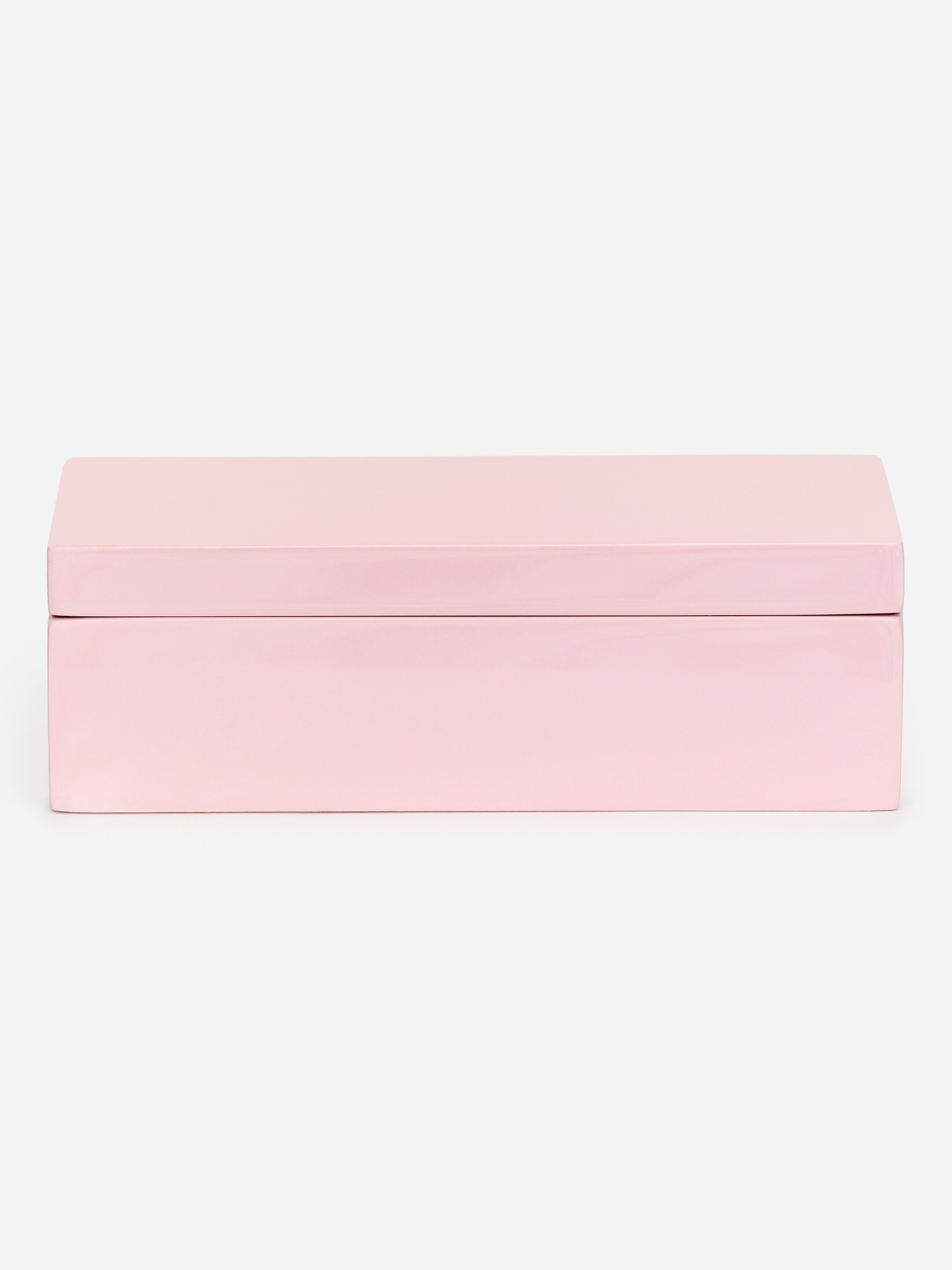 Προβολή μεγαλύτερης εικόνας: Ένα ορθογώνιο ροζ κουτί με καπάκι παρουσιάζει την πρόσοψή του, με φινίρισμα υψηλής γυαλάδας λακαρισμένο.