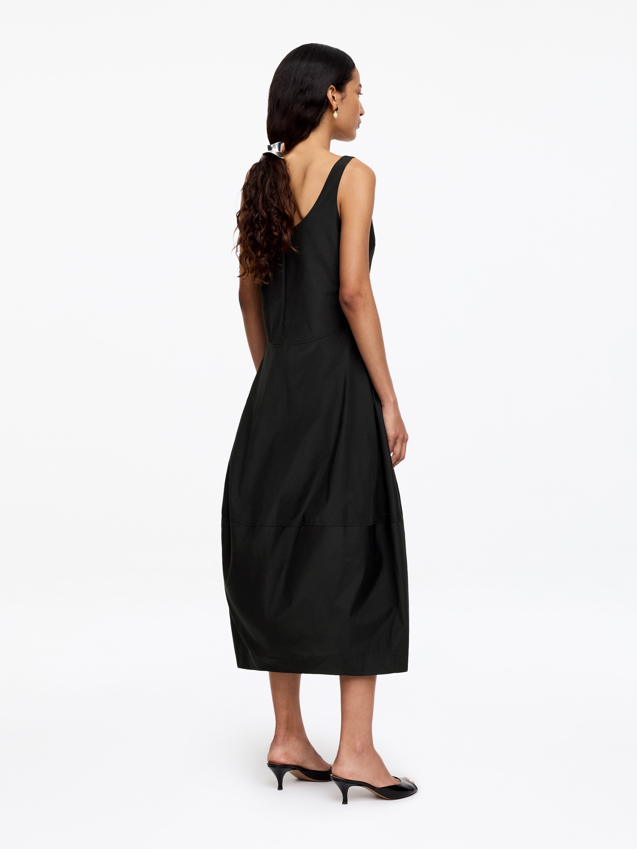 Cocoon Taffeta Dress - Black - Regular fit - Women - StillMedia/Lookbook - 5