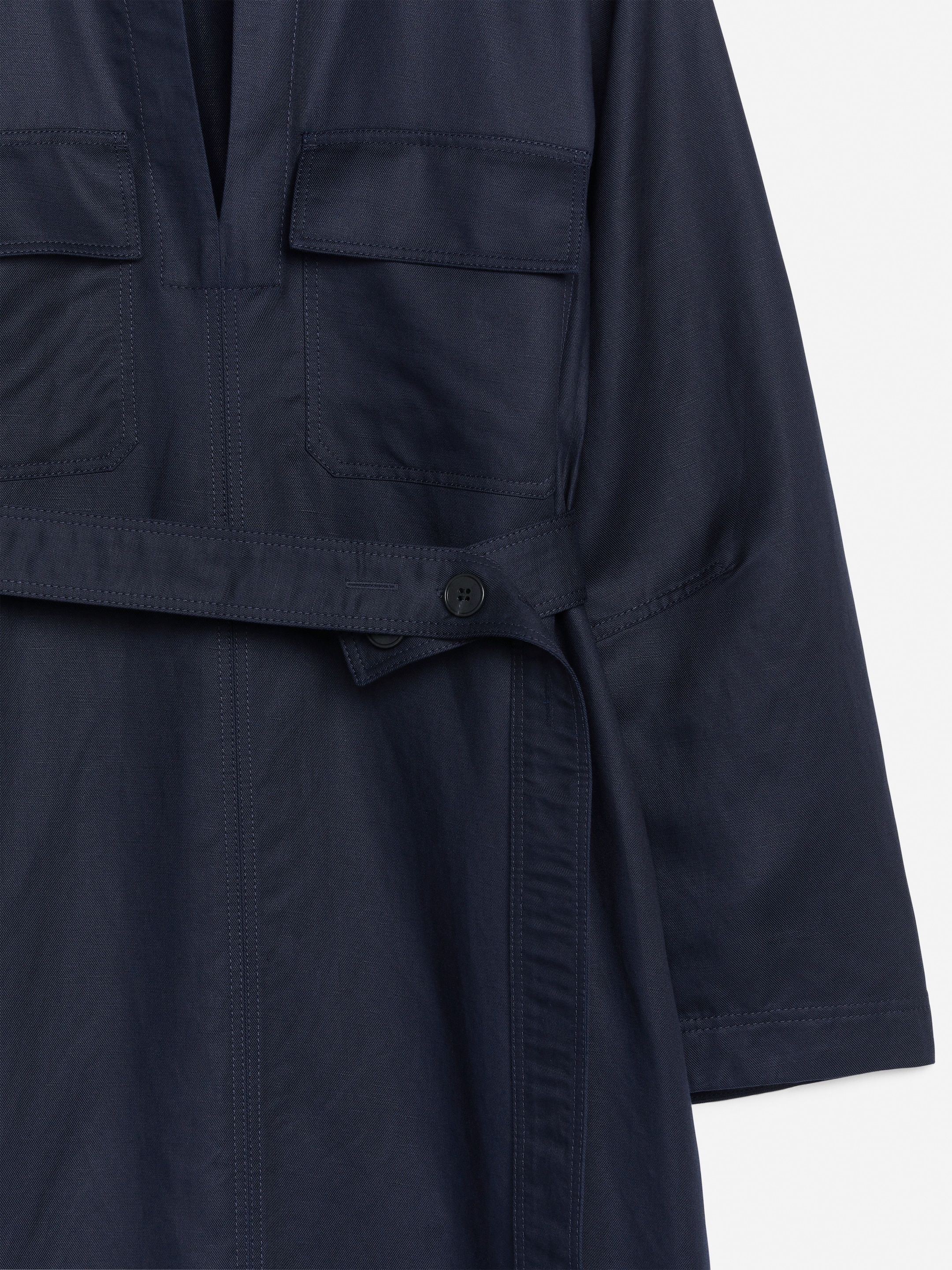 Visa större bild: Klänning i linne och lyocell - Mörkblå - DAM | H&M SE 2