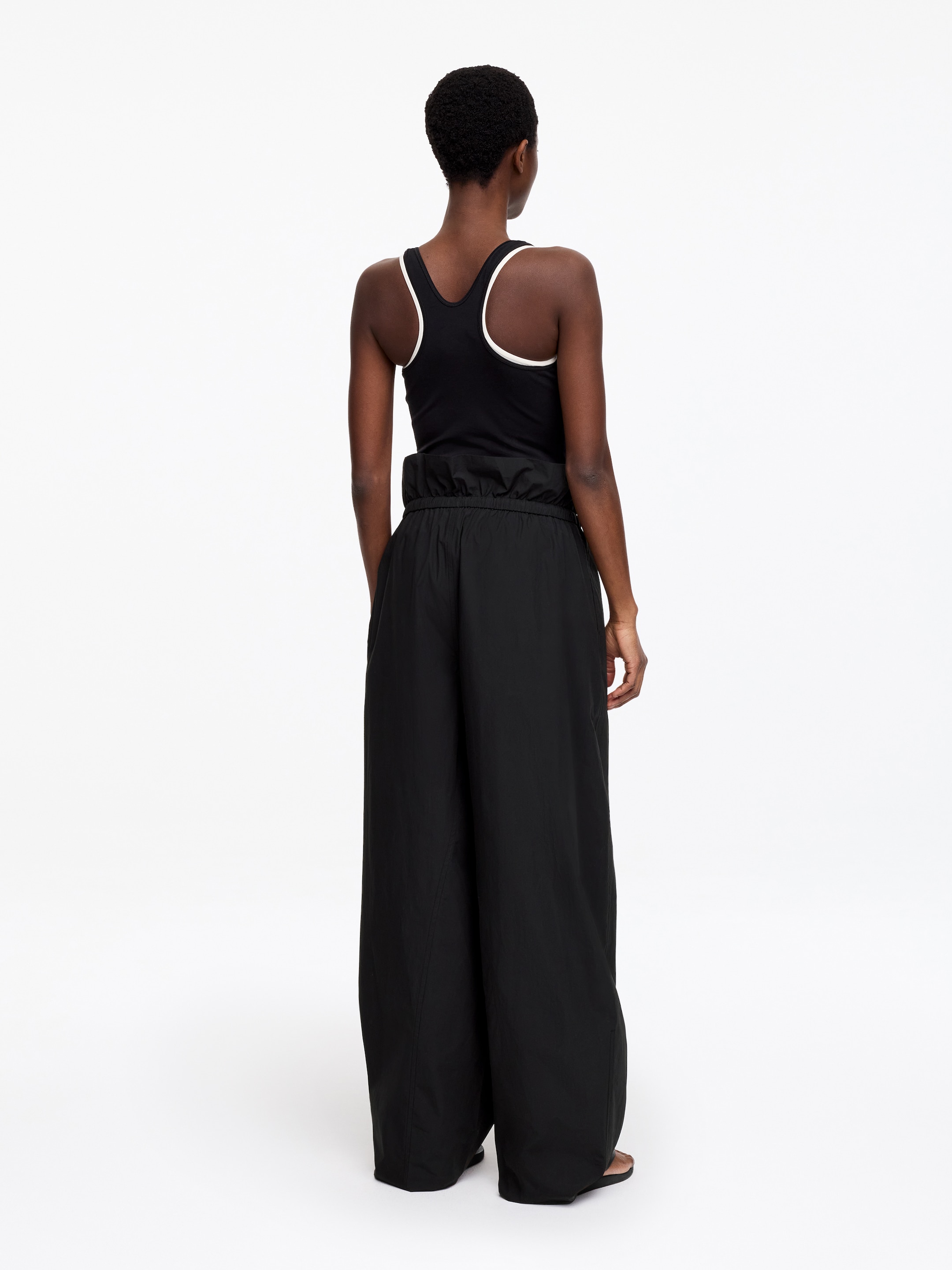 Pantaloni con vita paperbag - Nero - Relaxed fit - Women - StillMedia/Lookbook - 6