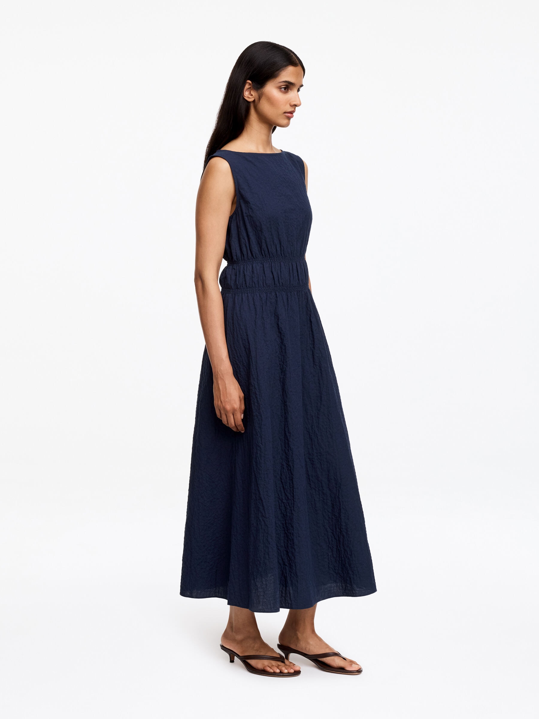 Kleid aus Seersucker - Dunkelblau - Slim Fit - Damen - StillMedia/Lookbook - 6