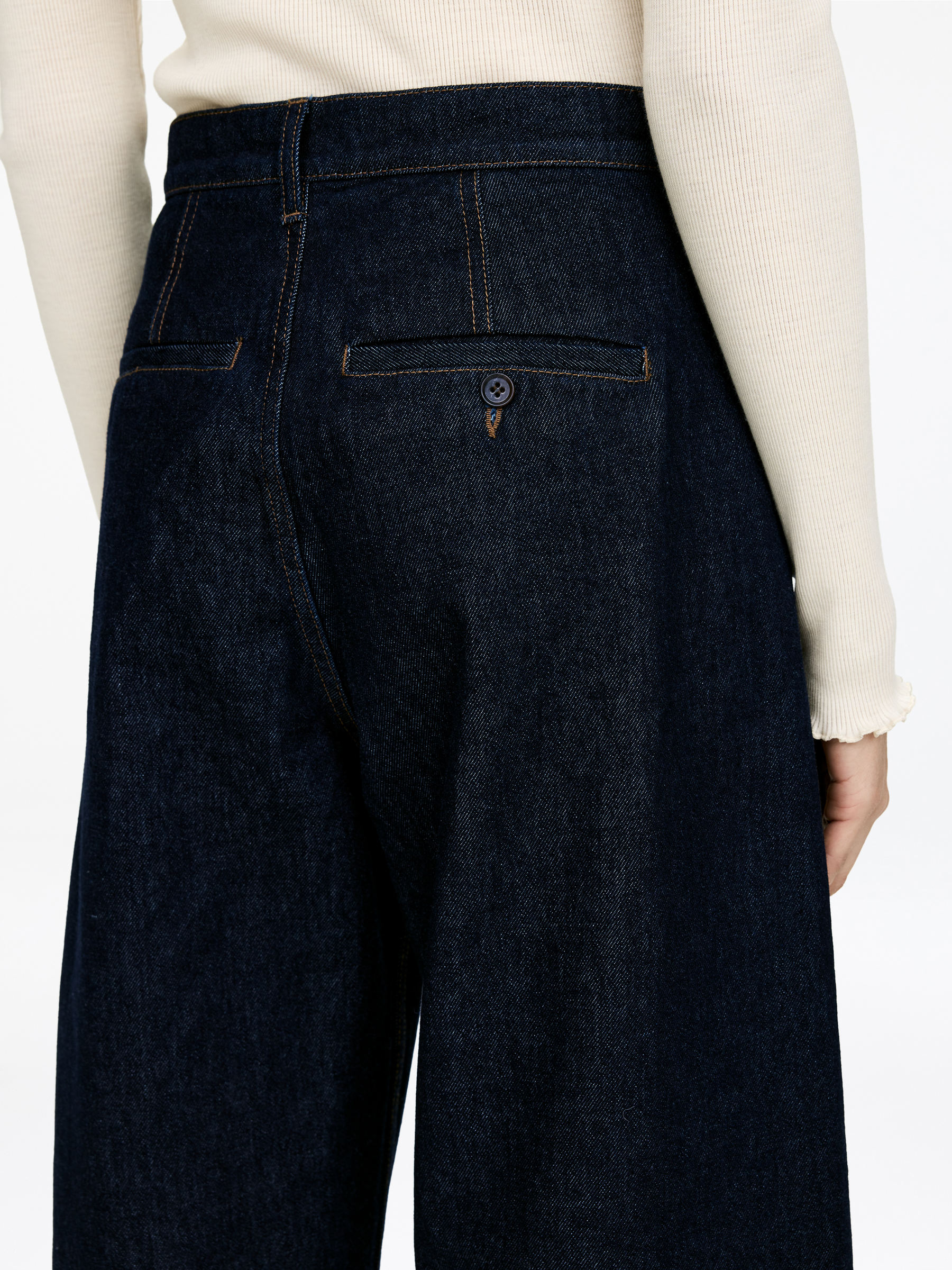 Jean à jambe barrel - Bleu foncé - Relaxed fit - Femme - StillMedia/Lookbook - 8