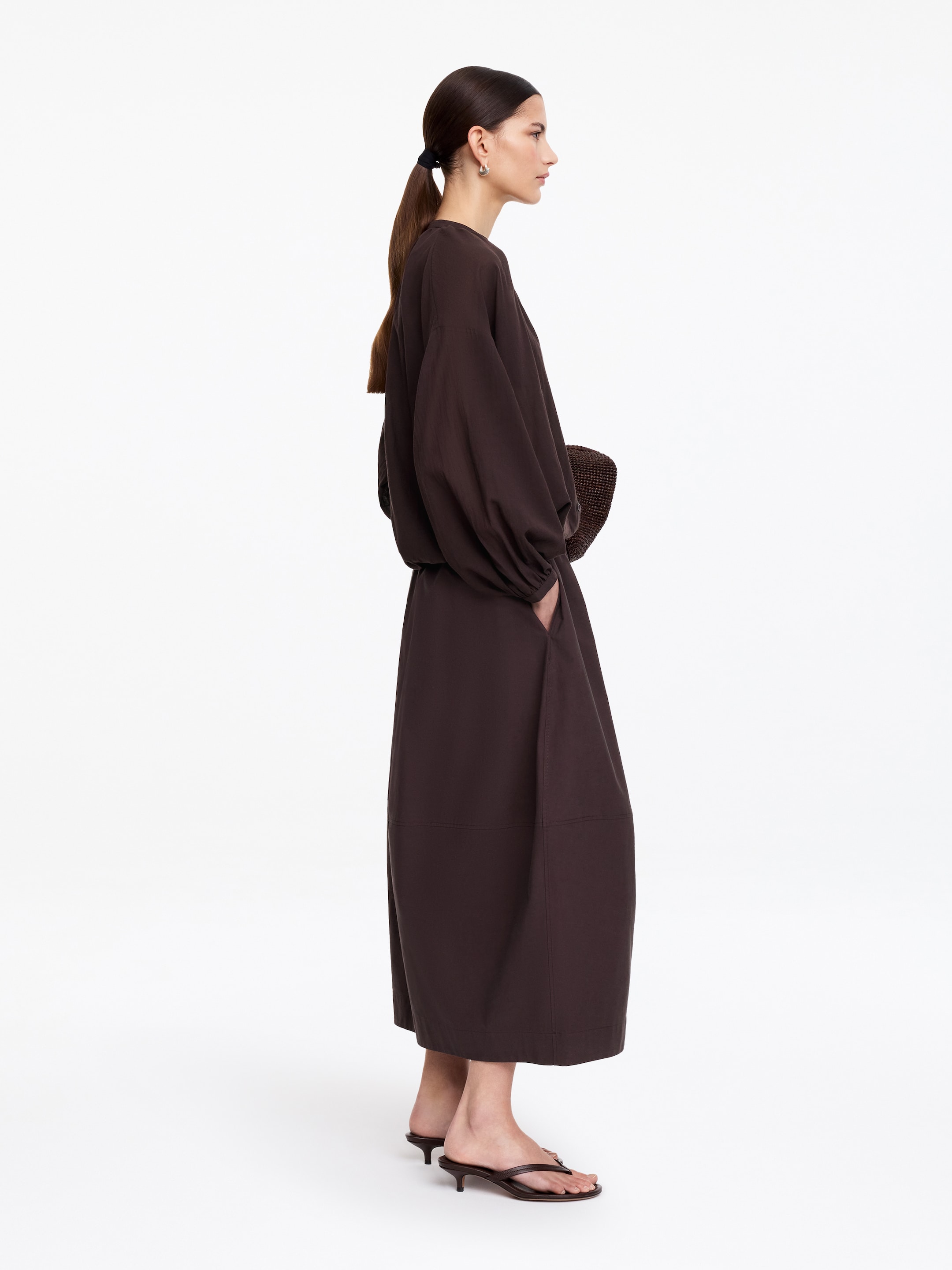 Blusa con cordón de crepé - Marrón - Corte holgado - Women - StillMedia/Lookbook - 2