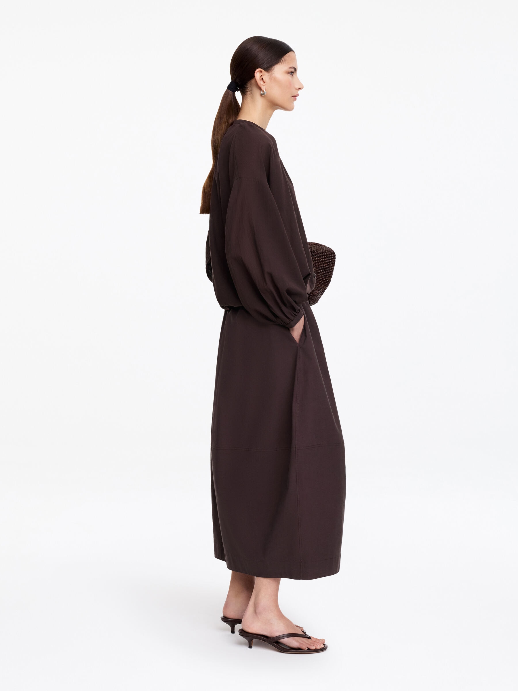 Crepe Drawstring Blouse - Brown - Loose fit - Women - StillMedia/Lookbook - 2