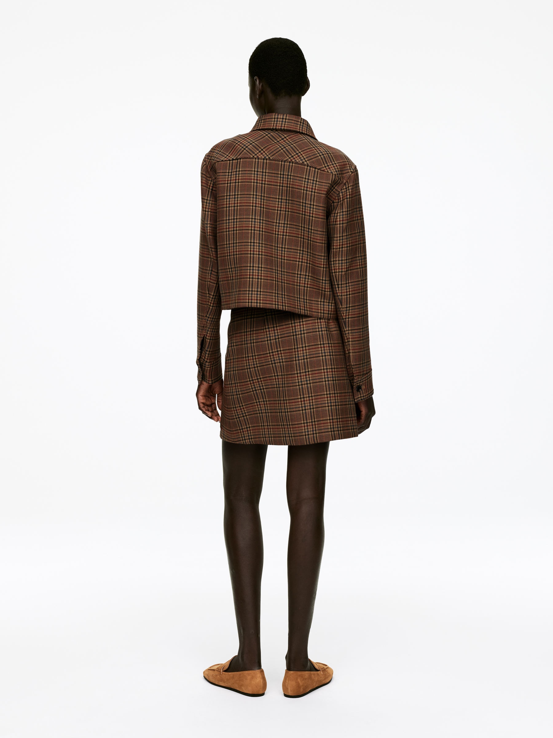 Check Overshirt - Dark Beige/Checkered - Regular fit - Women - StillMedia/Lookbook - 5