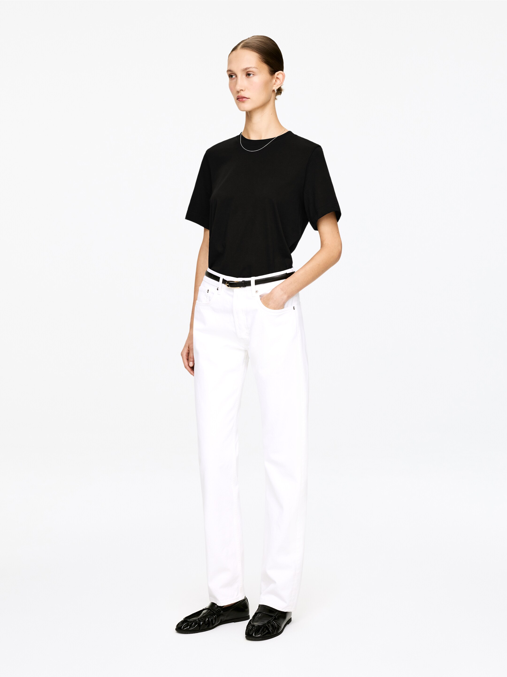 Näytä suurempi kuva: LILY Signature T-paita - Musta - NAISET | H&M FI 5