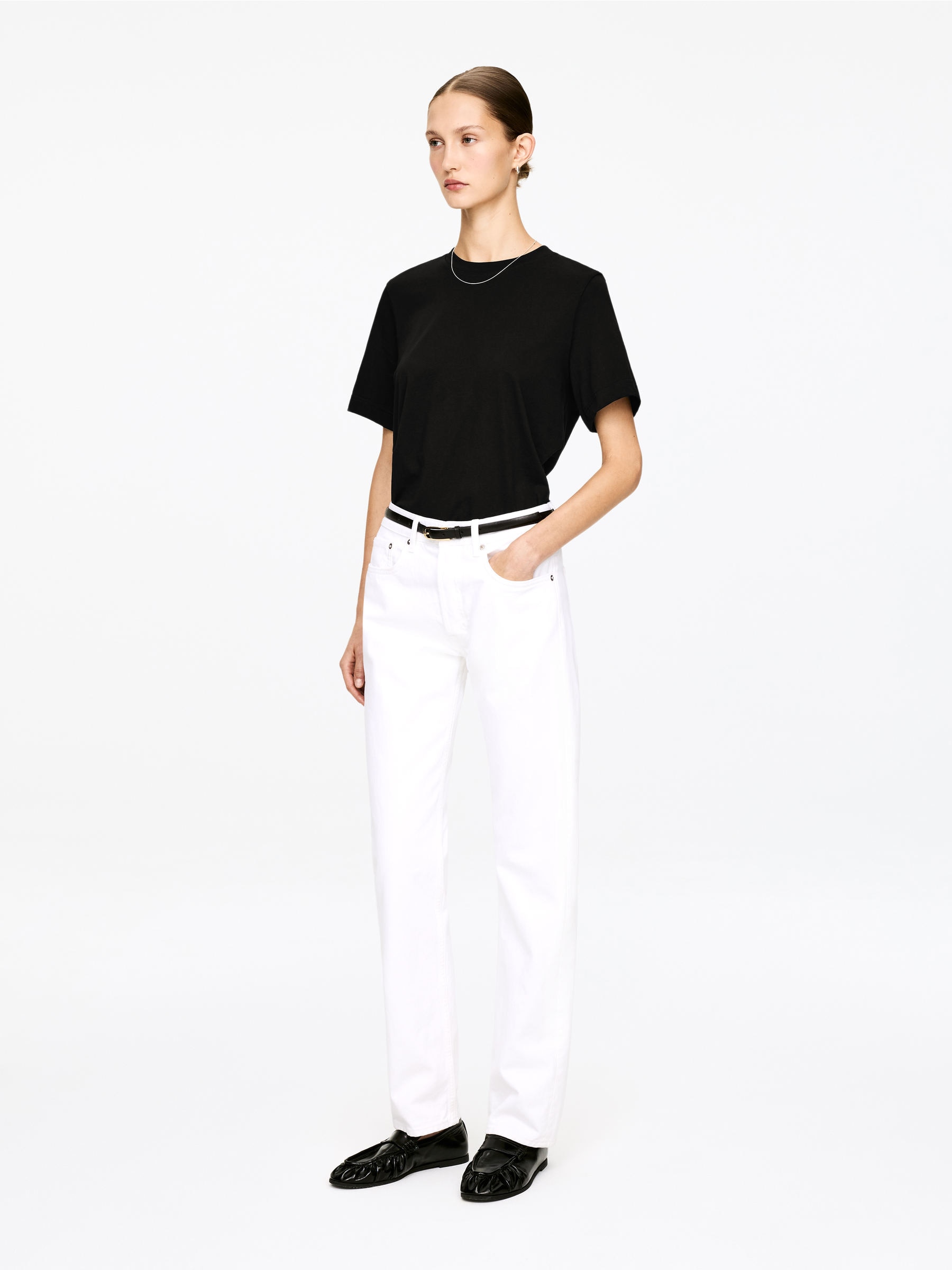 LILY Signature T-Shirt - Black - Regular fit - Women - StillMedia/Lookbook - 53