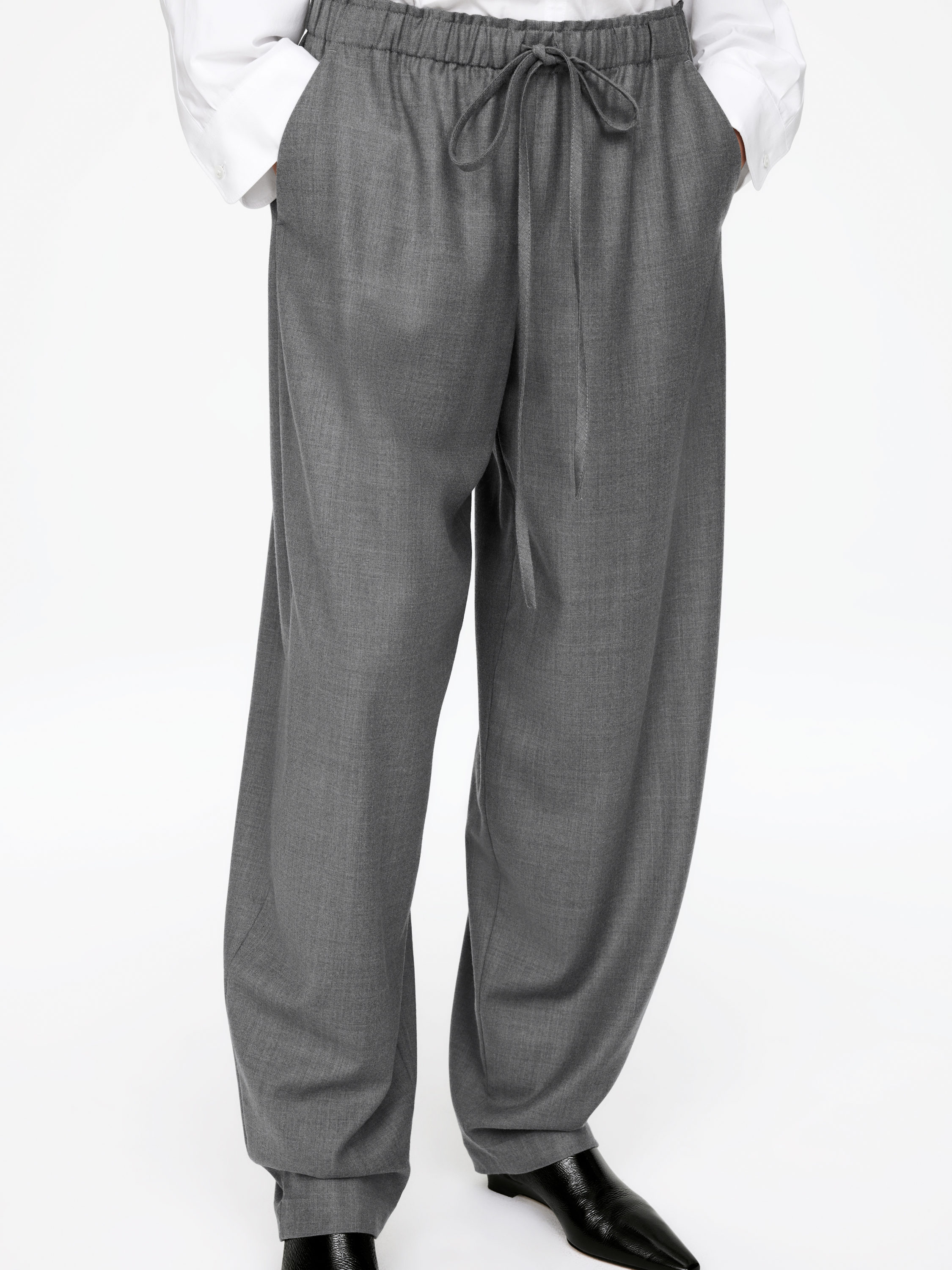 Drawstring Flannel Trousers - Dark Grey - Relaxed fit - Women - StillMedia/Lookbook - 5