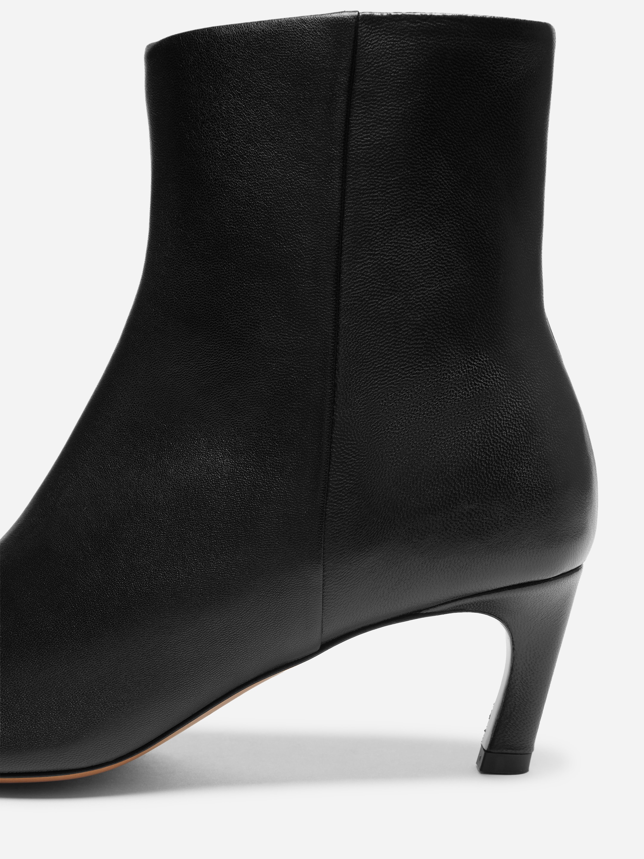 Botines con puntera puntiaguda - Negro - women - StillMedia/DescriptiveDetail - 1
