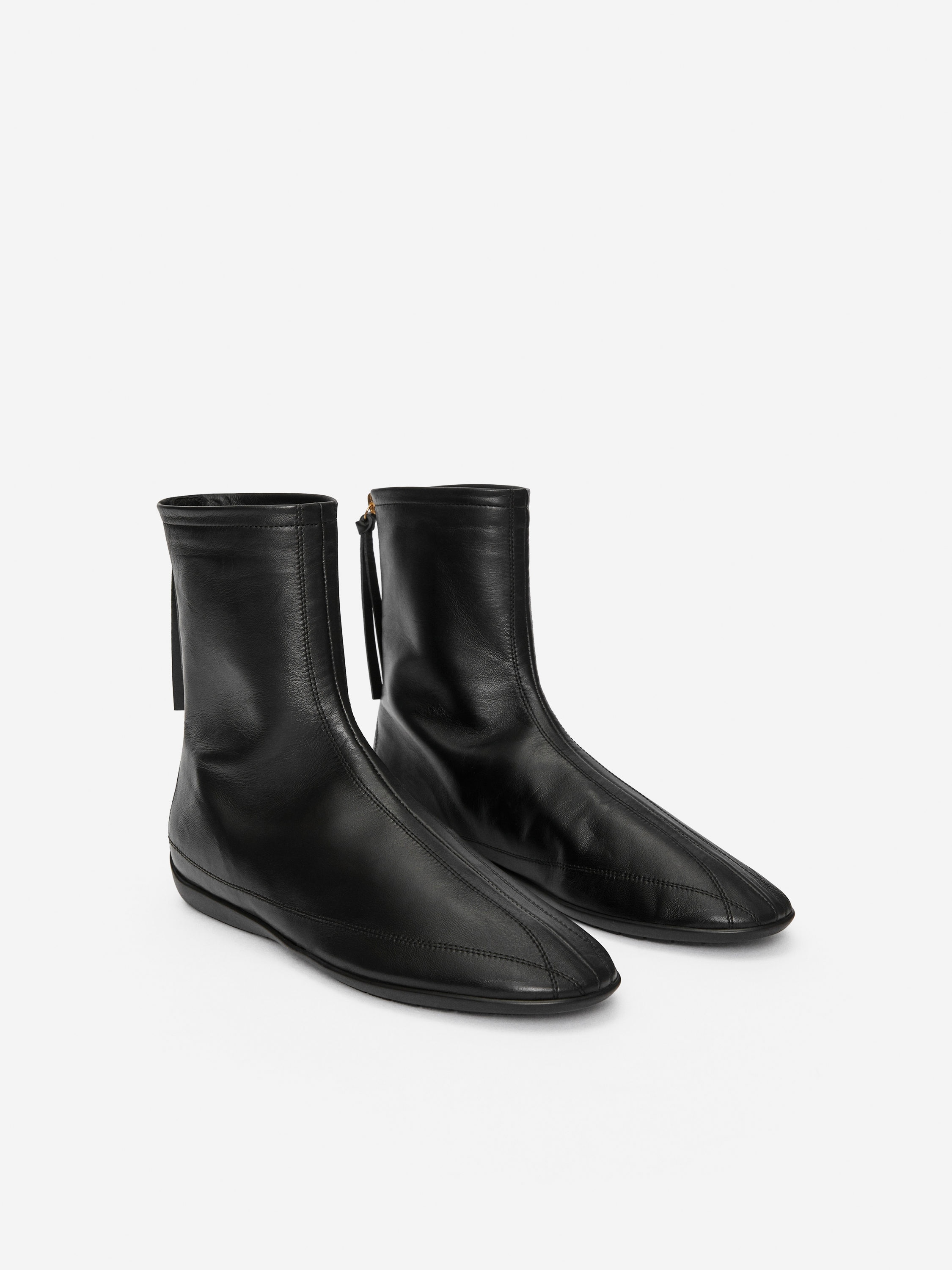 Leather Ankle Boots - Black - Women - StillMedia/DescriptiveStillLife - 4