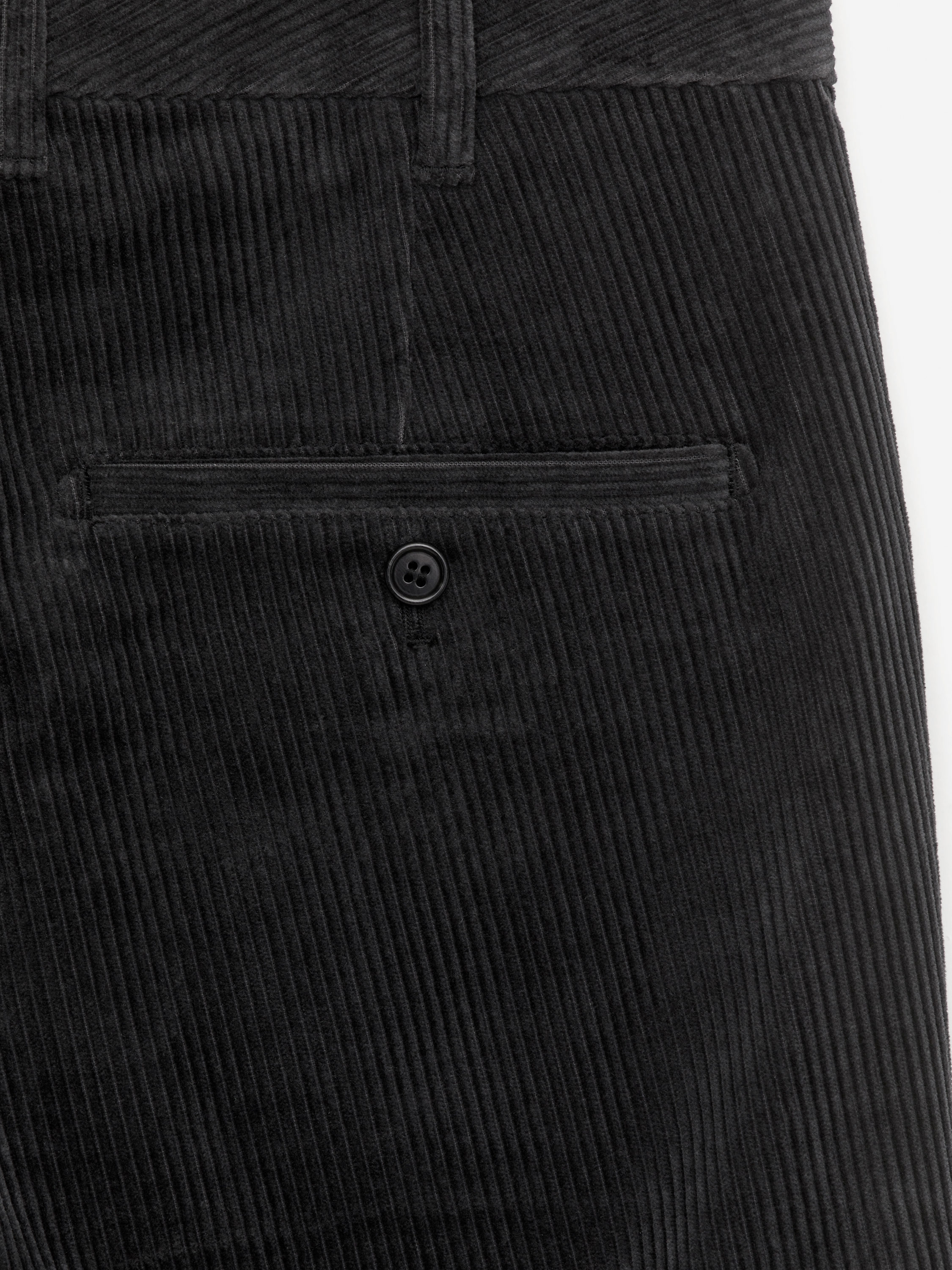 Straigh-Fit Corduroy Chinos - Black - Regular fit - Men - StillMedia/DescriptiveDetail - 2