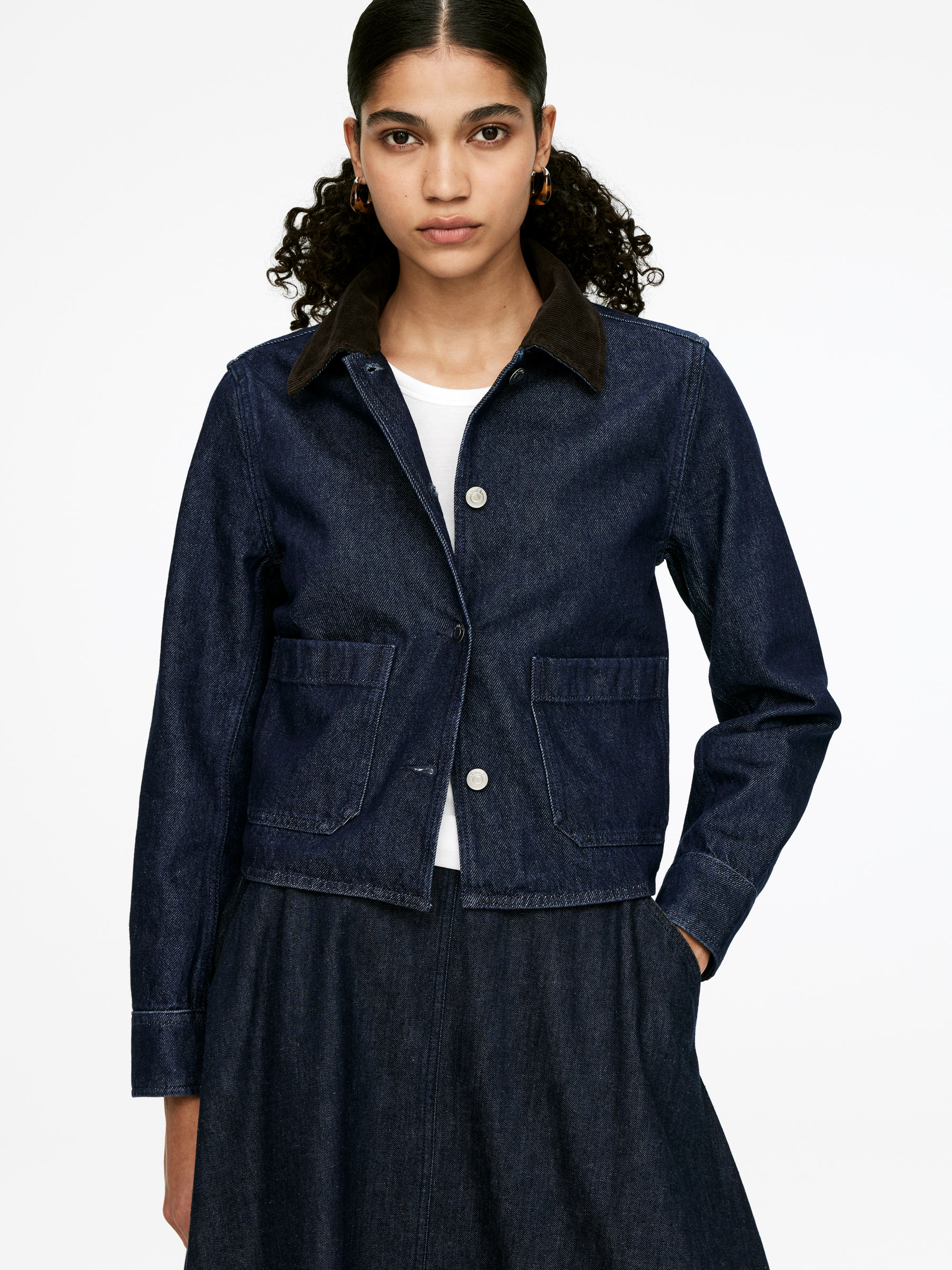 Overshirt i denim med manchesterkrage - Mörkblå - Regular fit - Women - StillMedia/Lookbook - 4