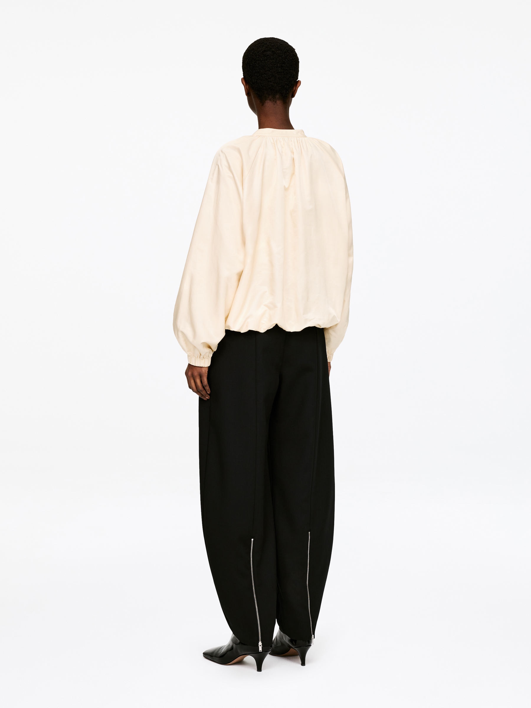 Balloon Light Jacket - Cream - Regular fit - Women - StillMedia/Lookbook - 3