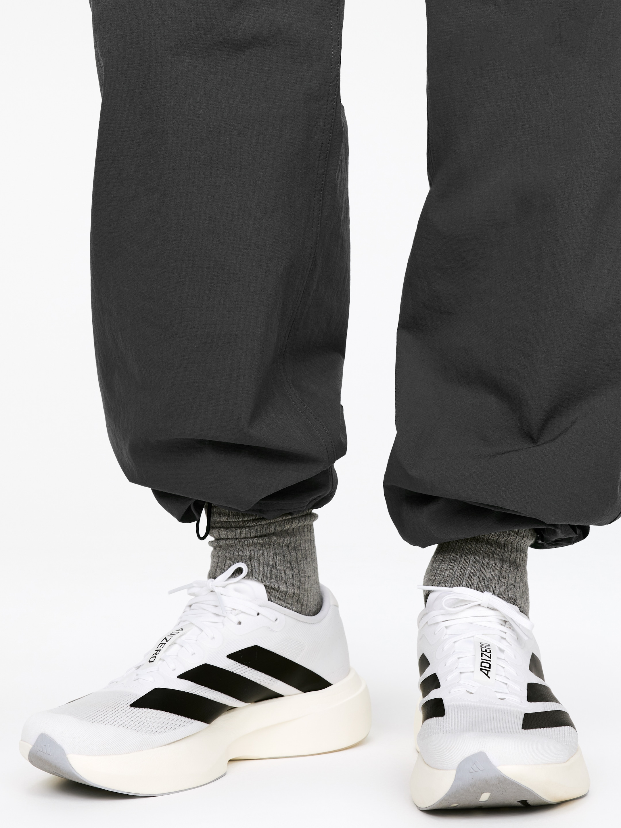 ARKET ACTIVE Pull-On Trousers - Dark Grey - Relaxed fit - Men - StillMedia/Lookbook - 7