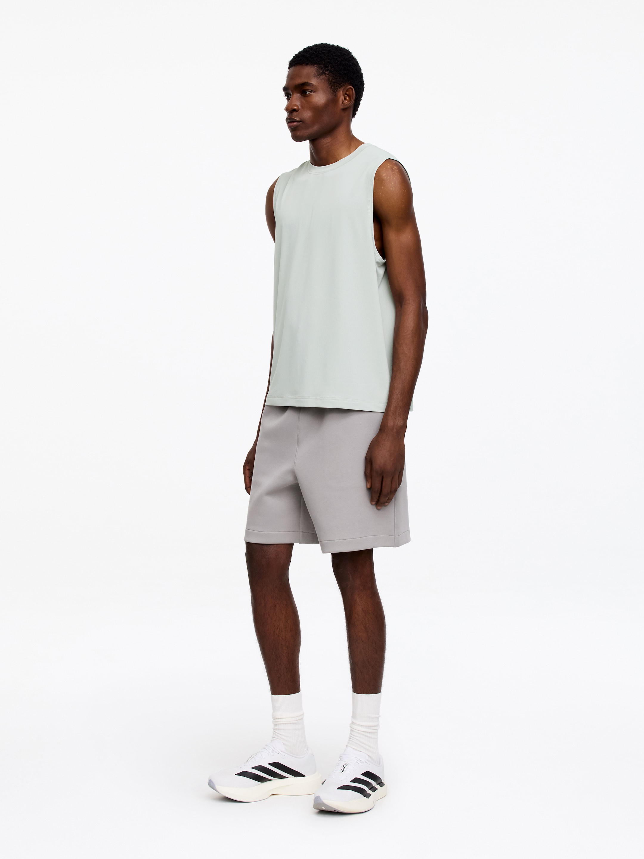 ARKET ACTIVE Tanktop - Helles Salbeigrün - Relaxed Fit - Herren - StillMedia/Lookbook - 4