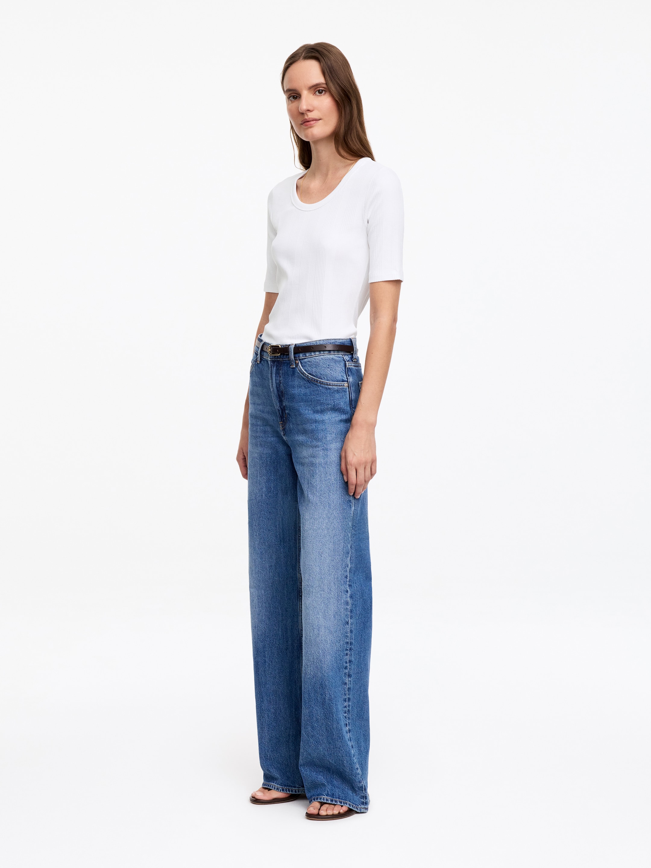Rib T-shirt - White - Slim fit - Women - StillMedia/Lookbook - 2
