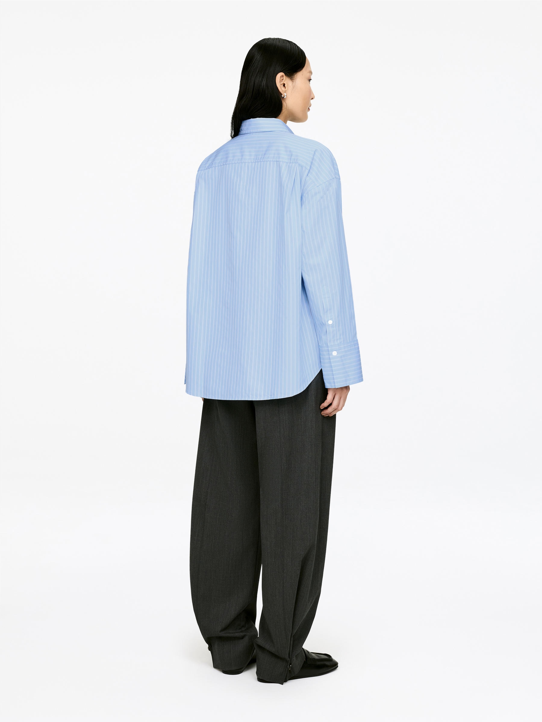Wide-Sleeve Cotton Shirt - Light Blue - Relaxed fit - Women - StillMedia/Lookbook - 10