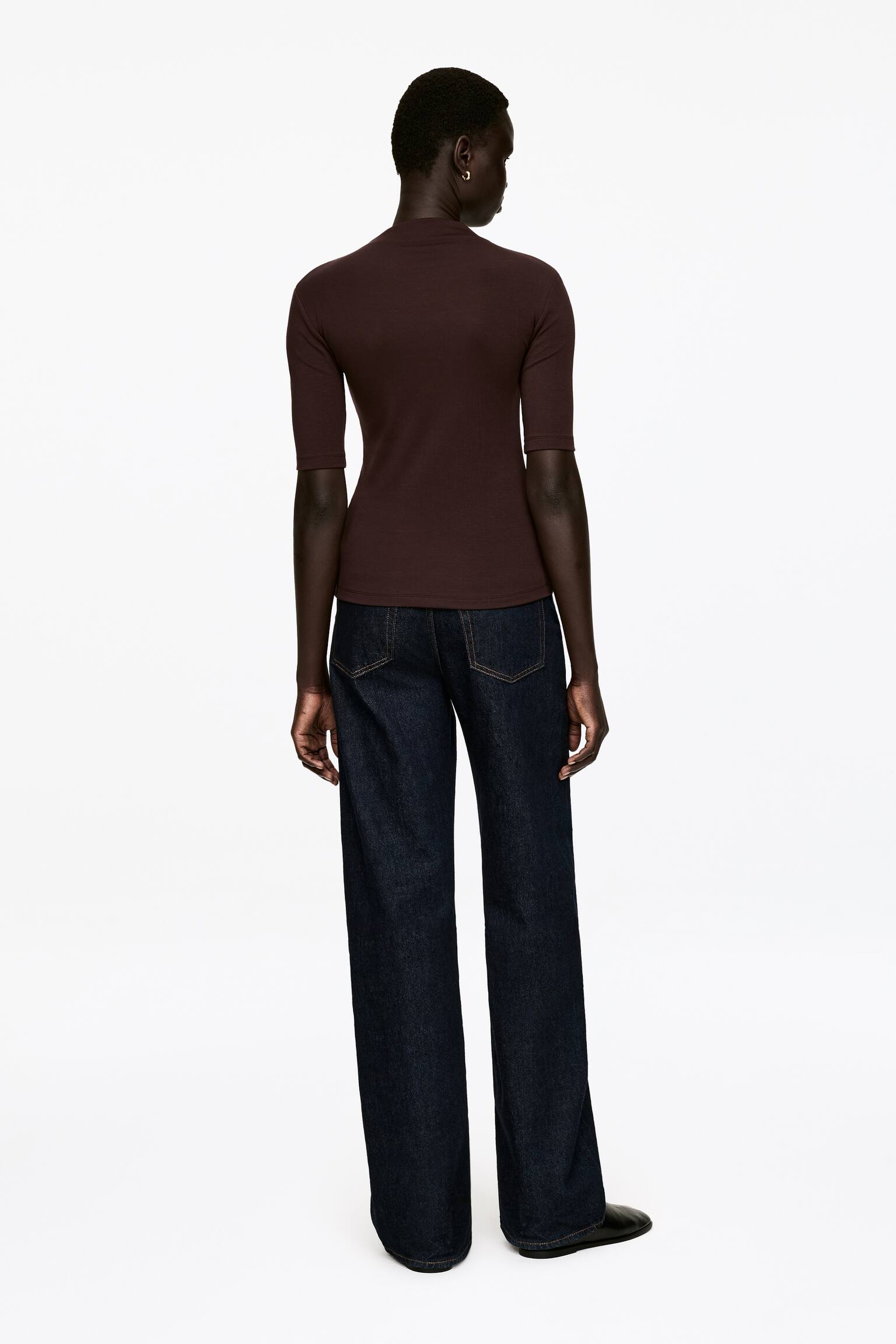 Maglia con collo a lupetto e lavorazione a coste - Marrone - 5