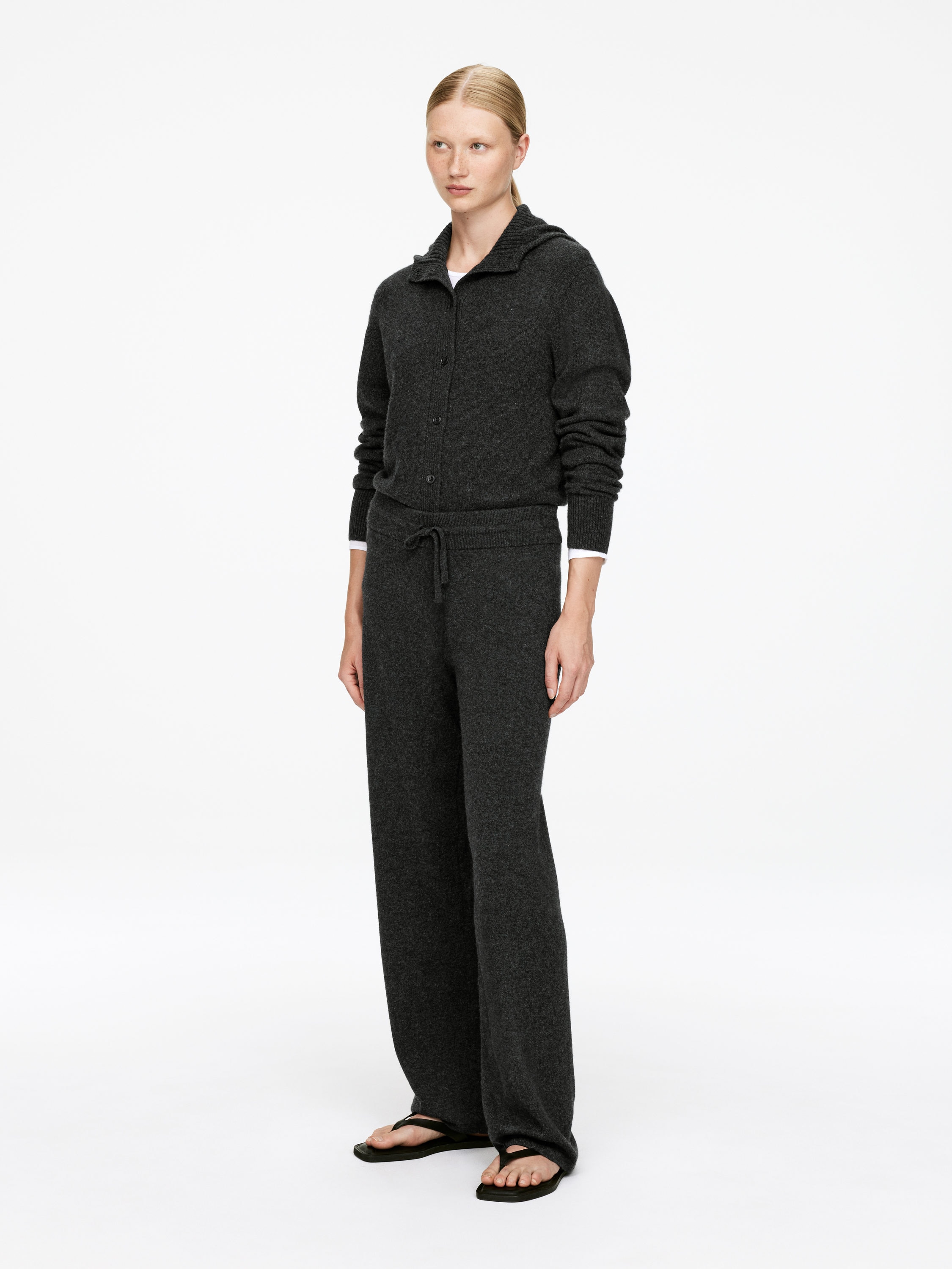 Pure Cashmere Trousers - Dark Grey - Relaxed fit - Women - StillMedia/Lookbook - 5