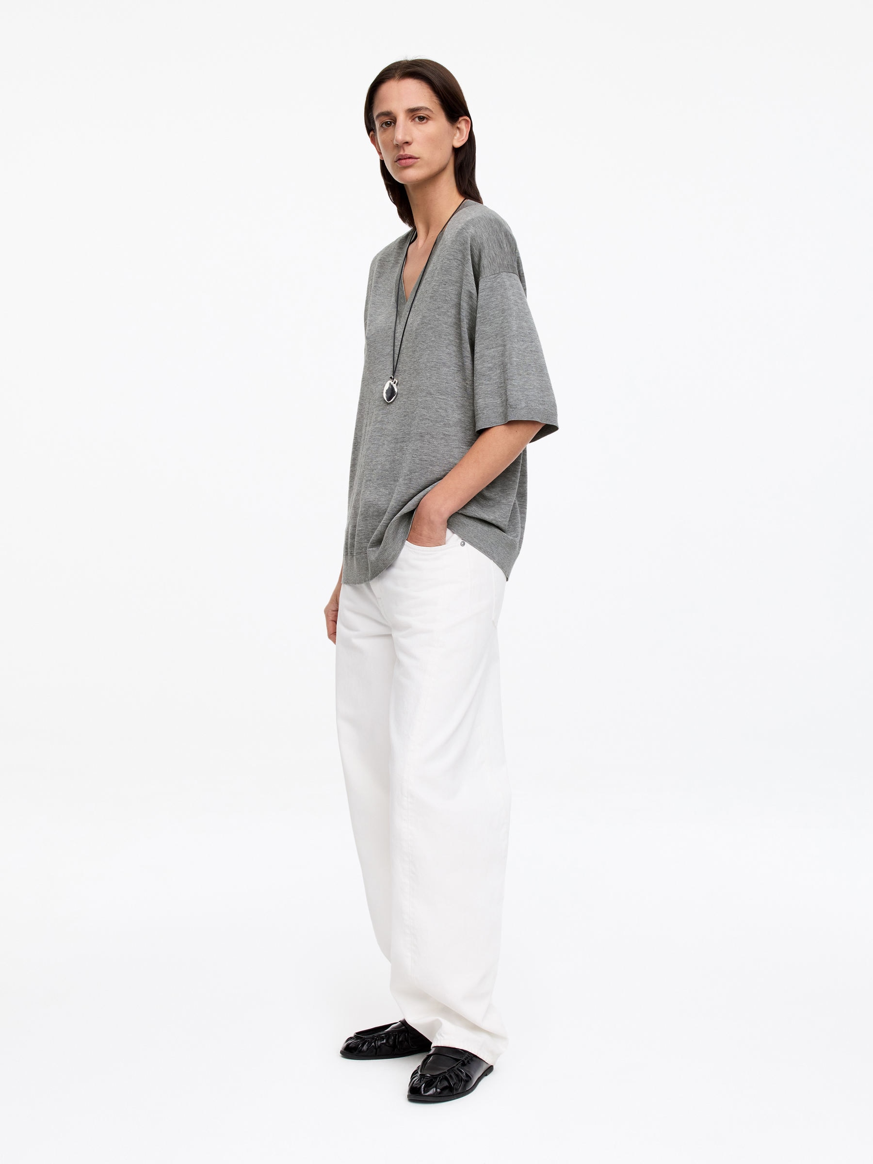 Cotton-Silk V-Neck Top - Grey - Loose fit - Women - StillMedia/Lookbook - 3
