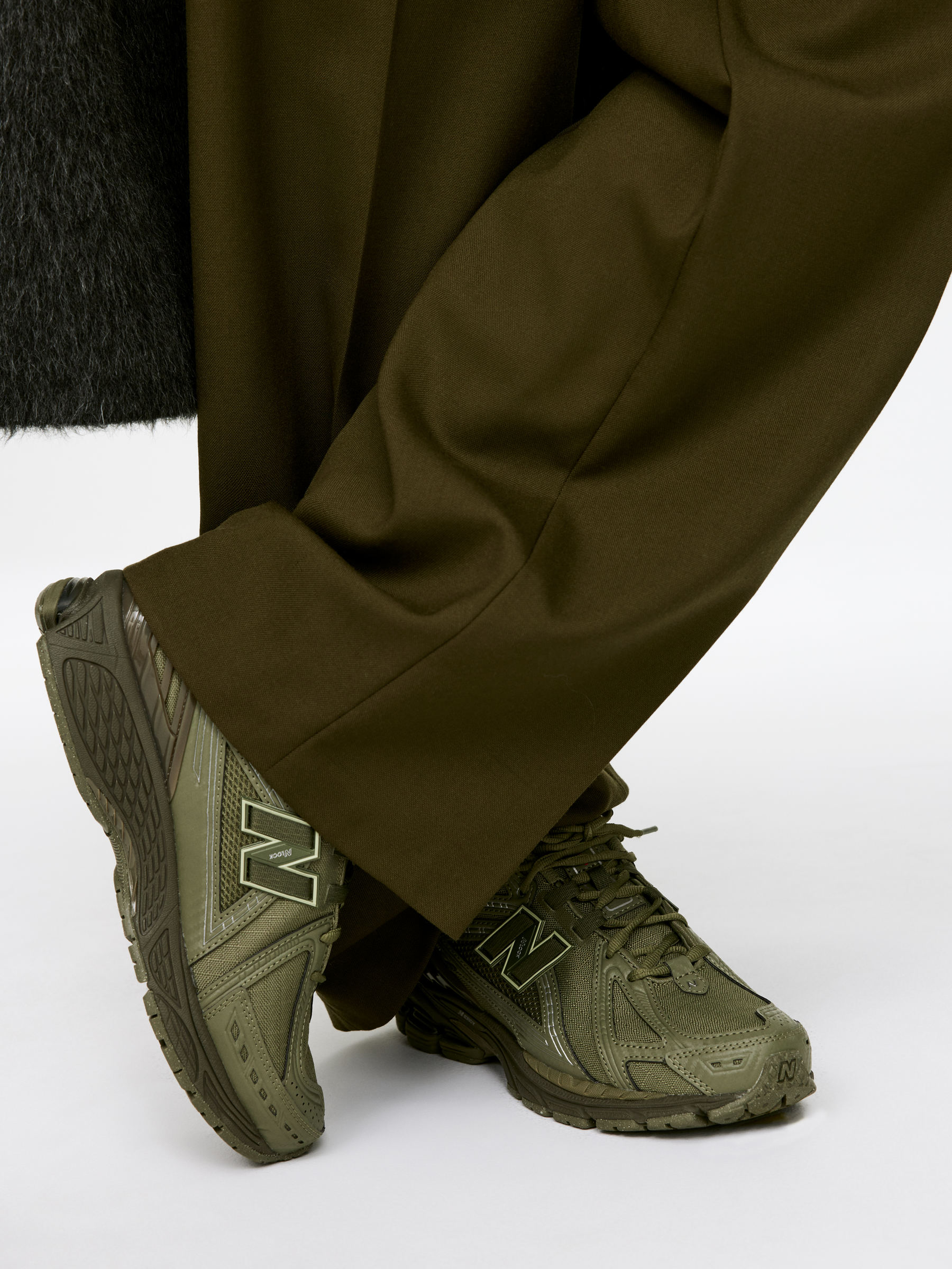 New Balance 1906R Primaloft Trainers - Green - Women - StillMedia/Lookbook - 9