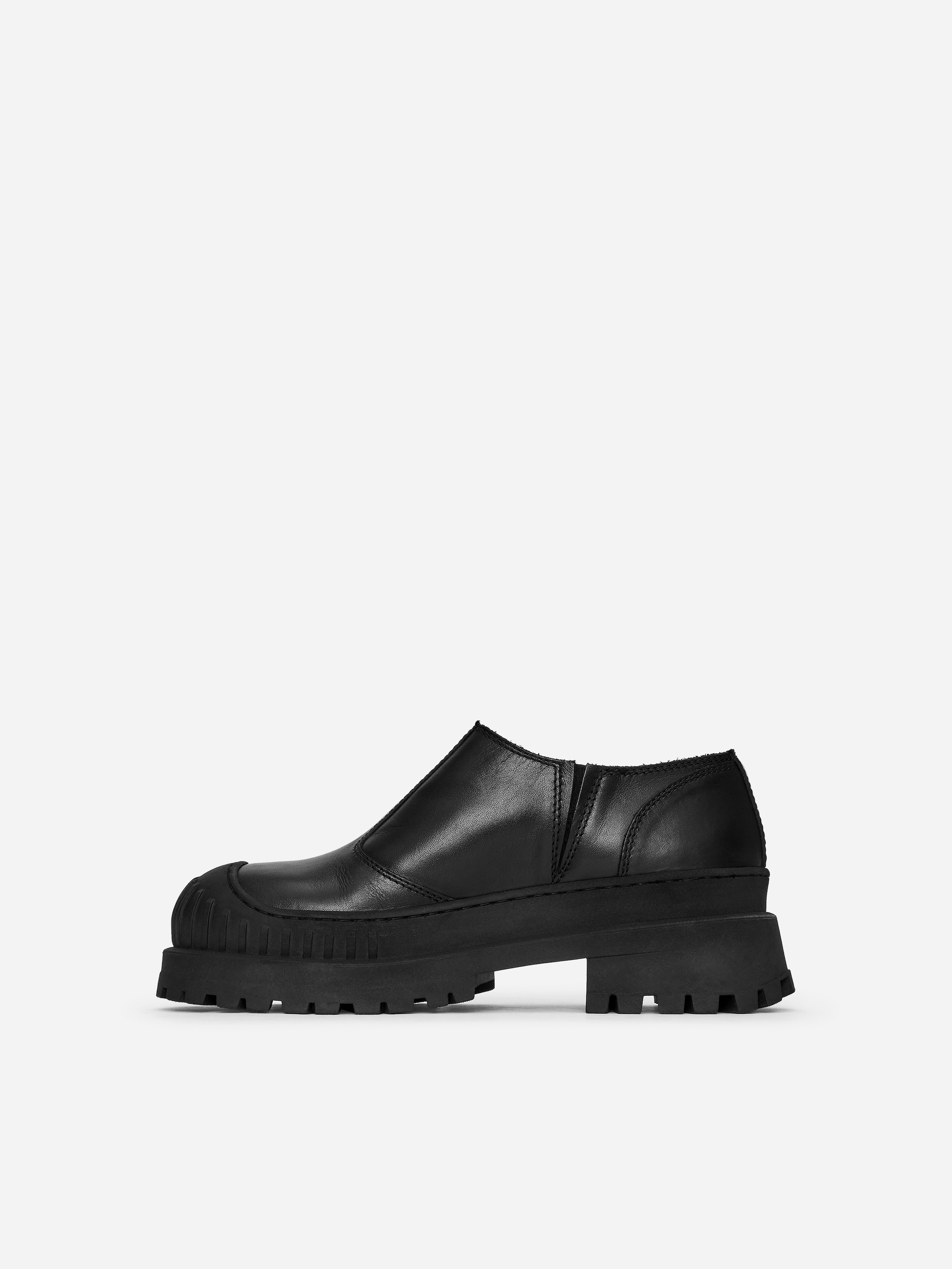 Chunky Leather Boots - Black - Women - StillMedia/DescriptiveStillLife - 1