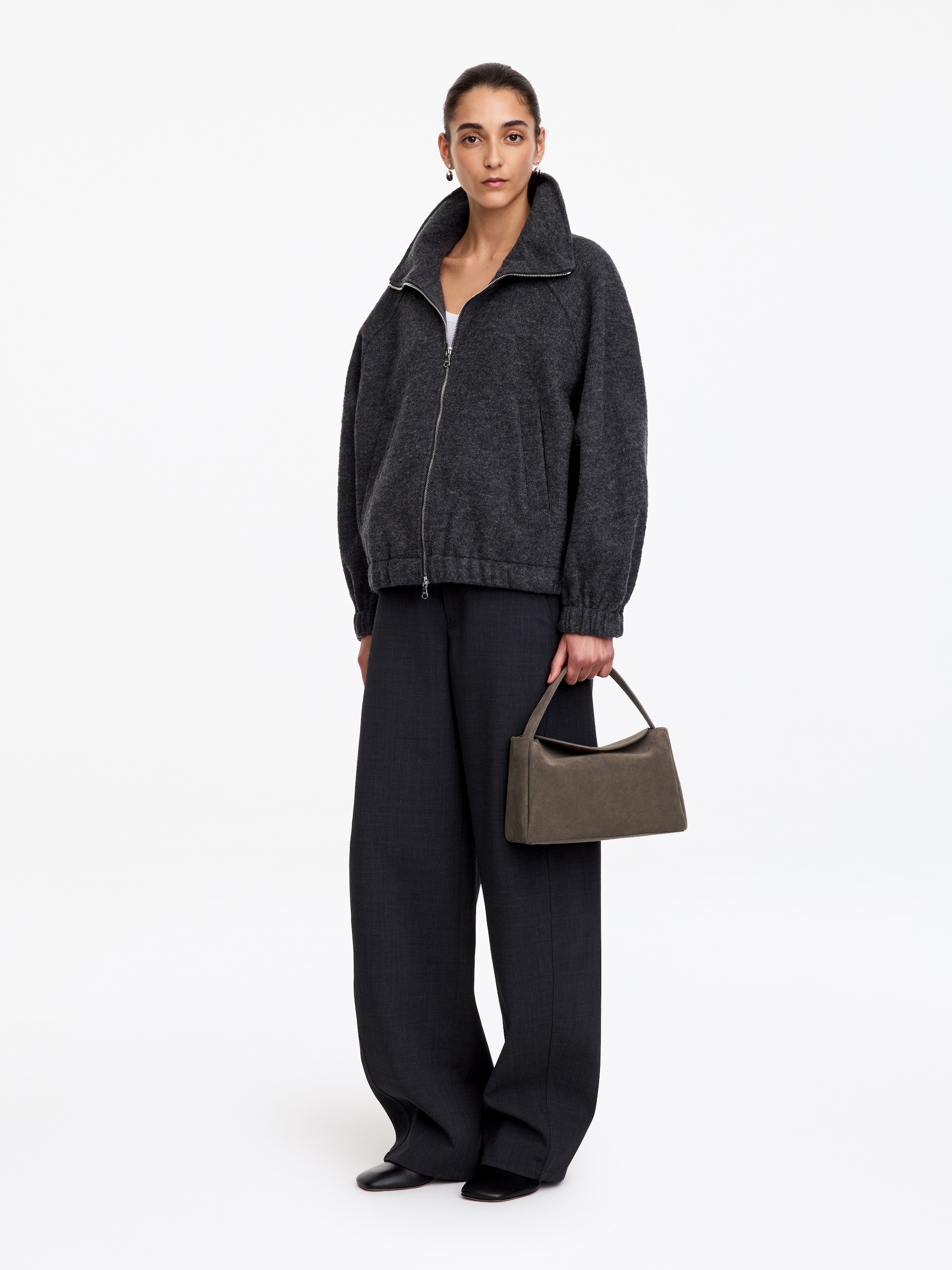 Axelremsväska i mocka - Mörk mole - women - StillMedia/Lookbook - 8