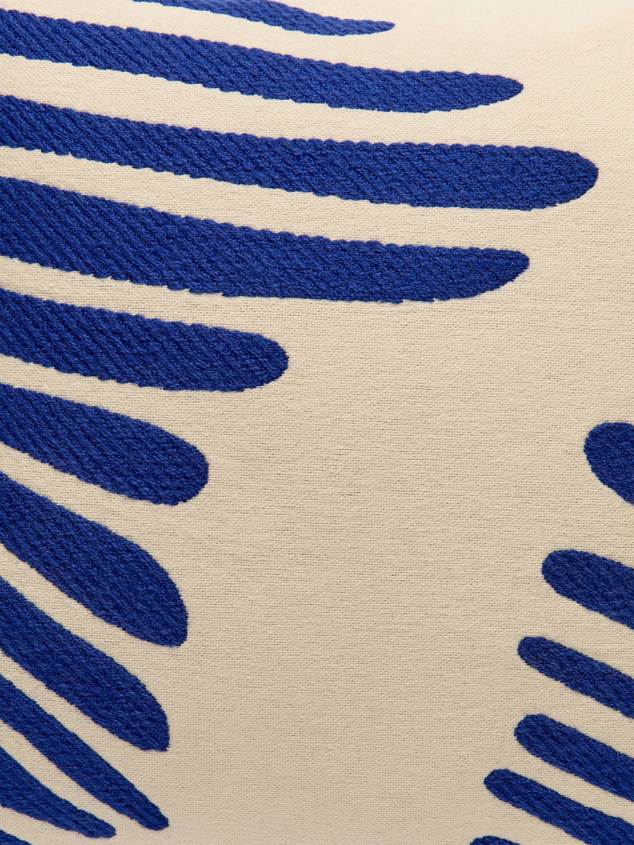 Visualizza immagine più grande: Copricuscino in misto cotone e lana 50 x 50 cm - Blu/Bianco sporco | H&M IT 2