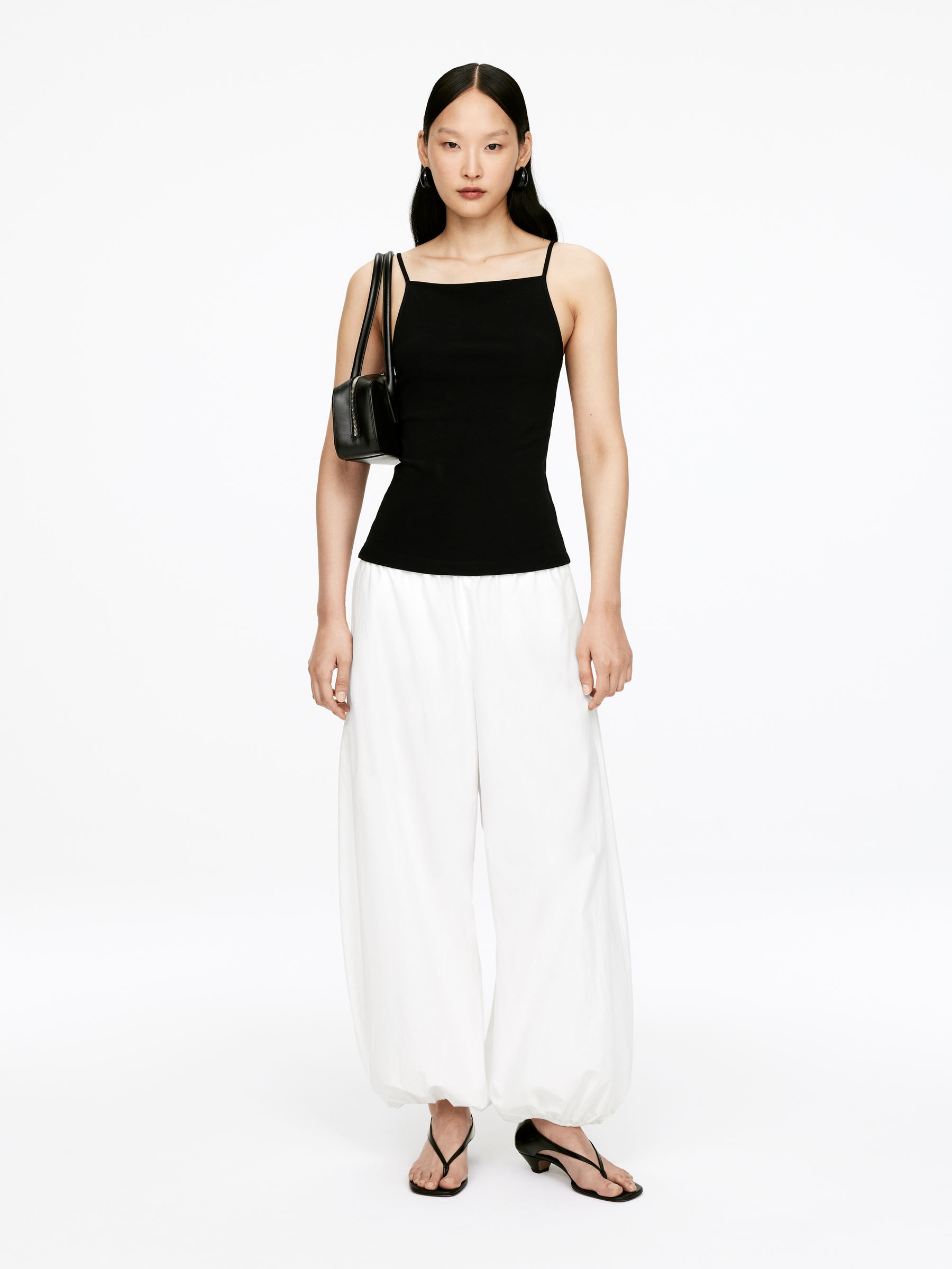 Balloon-Leg Poplin Trousers - White - Relaxed fit - Women - StillMedia/Lookbook - 4