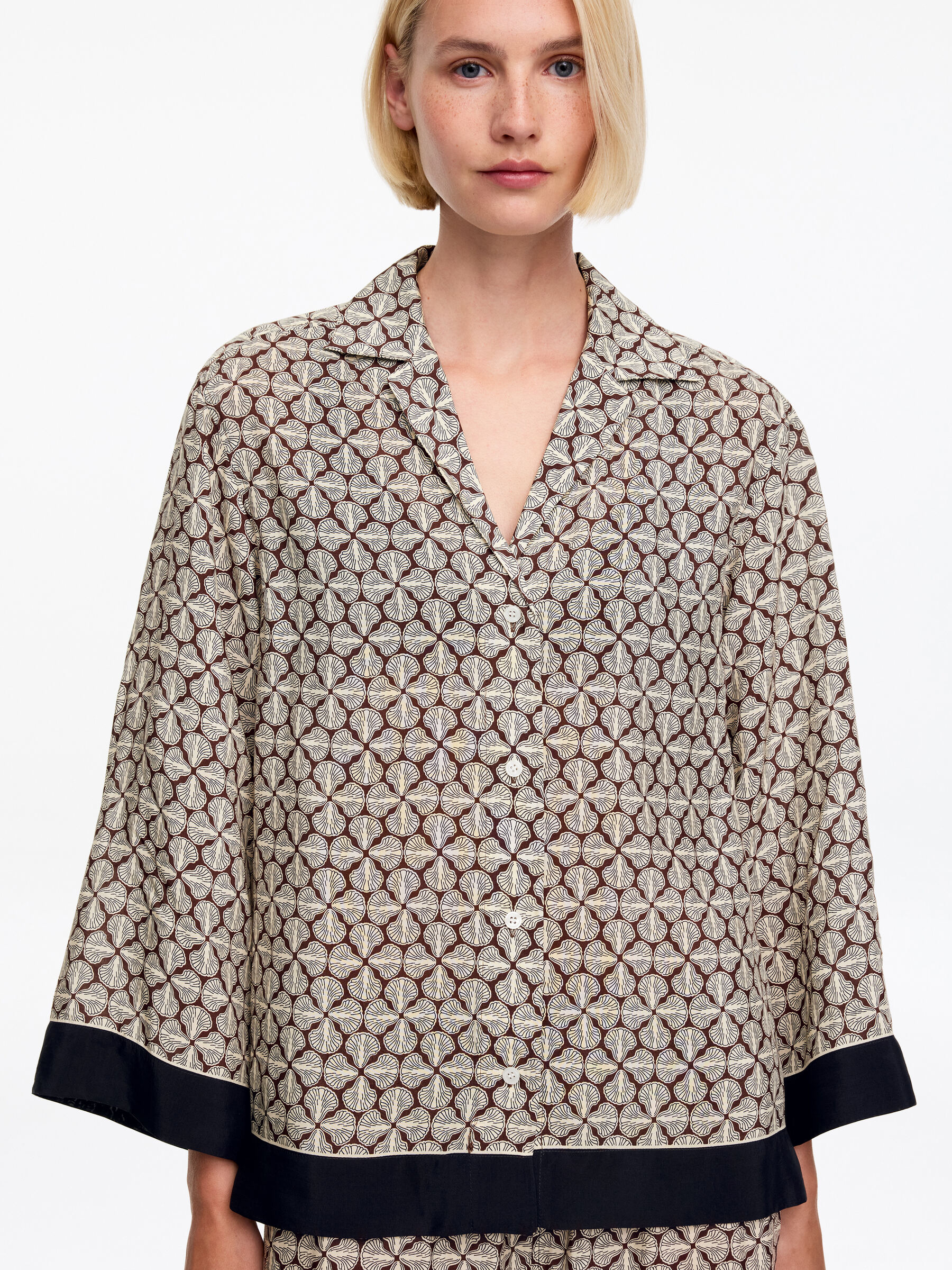 Hemd aus Lyocell-Mischung mit kubanischem Kragen - Dunkelrot - Regular Fit - Damen - StillMedia/Lookbook - 5