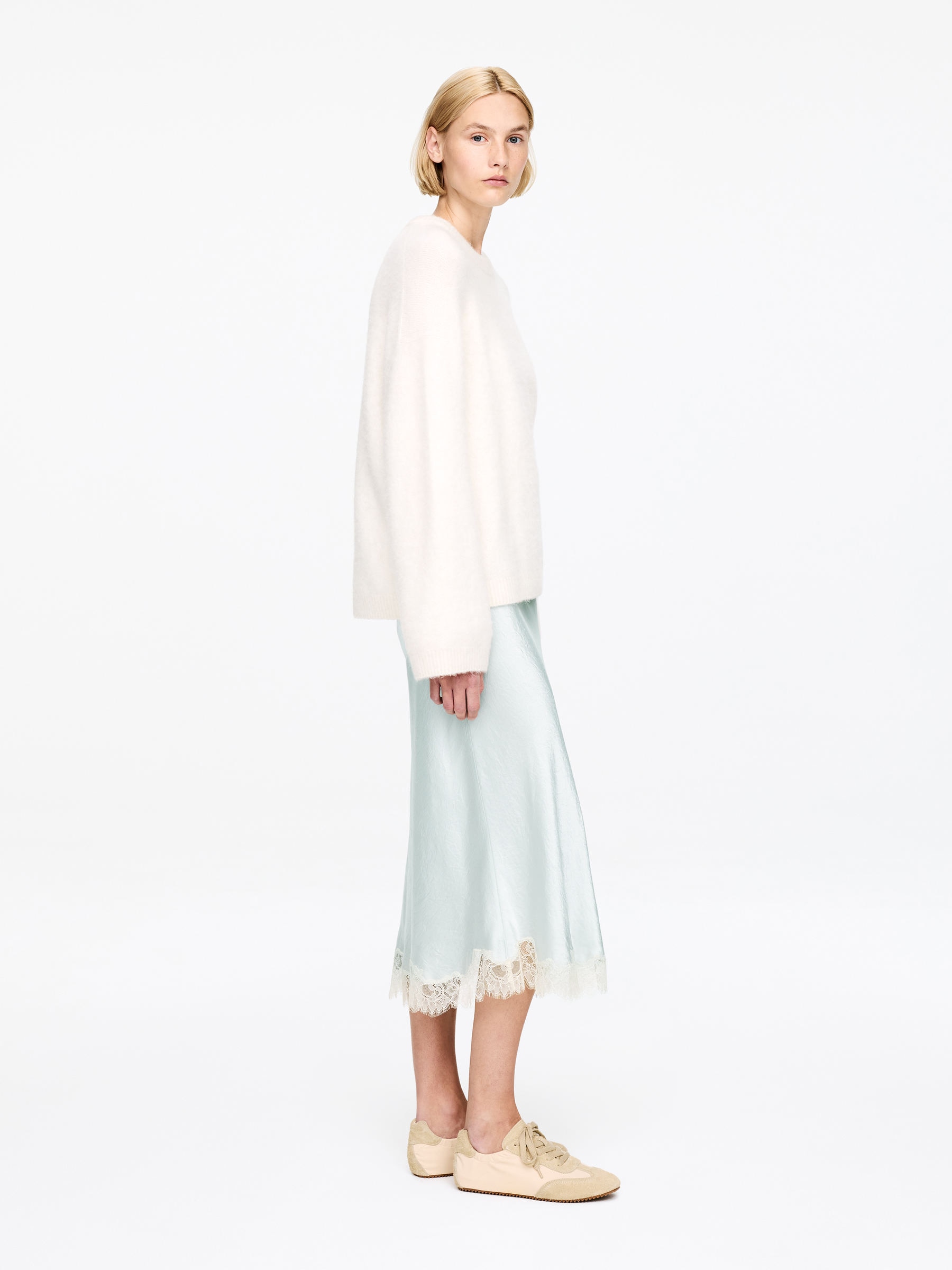 Satinkjol med spetsdetalj - Turkos - Regular fit - Women - StillMedia/Lookbook - 7