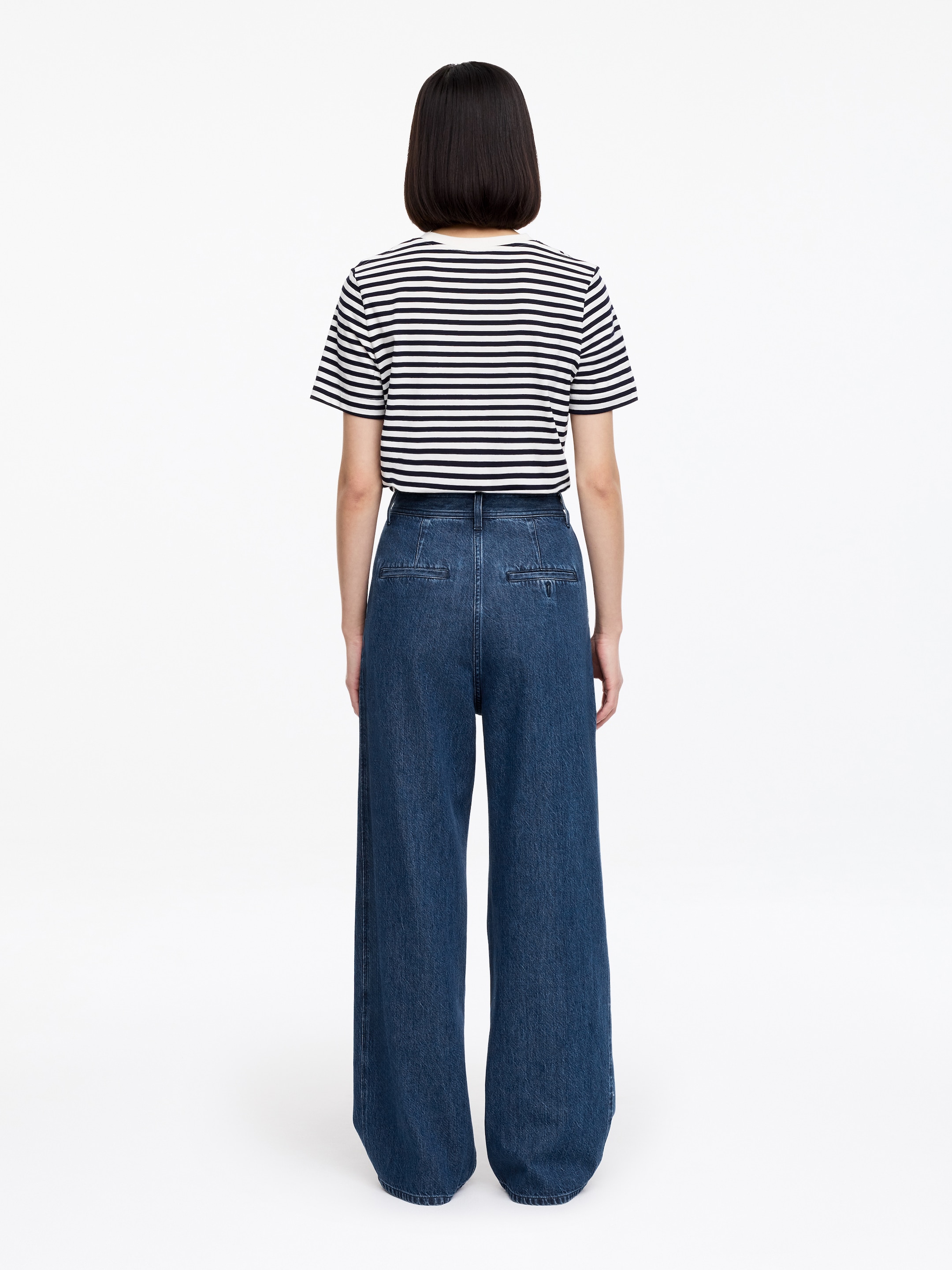 Wide Pleated Jeans - Blue - Relaxed fit - Women - StillMedia/Lookbook - 5