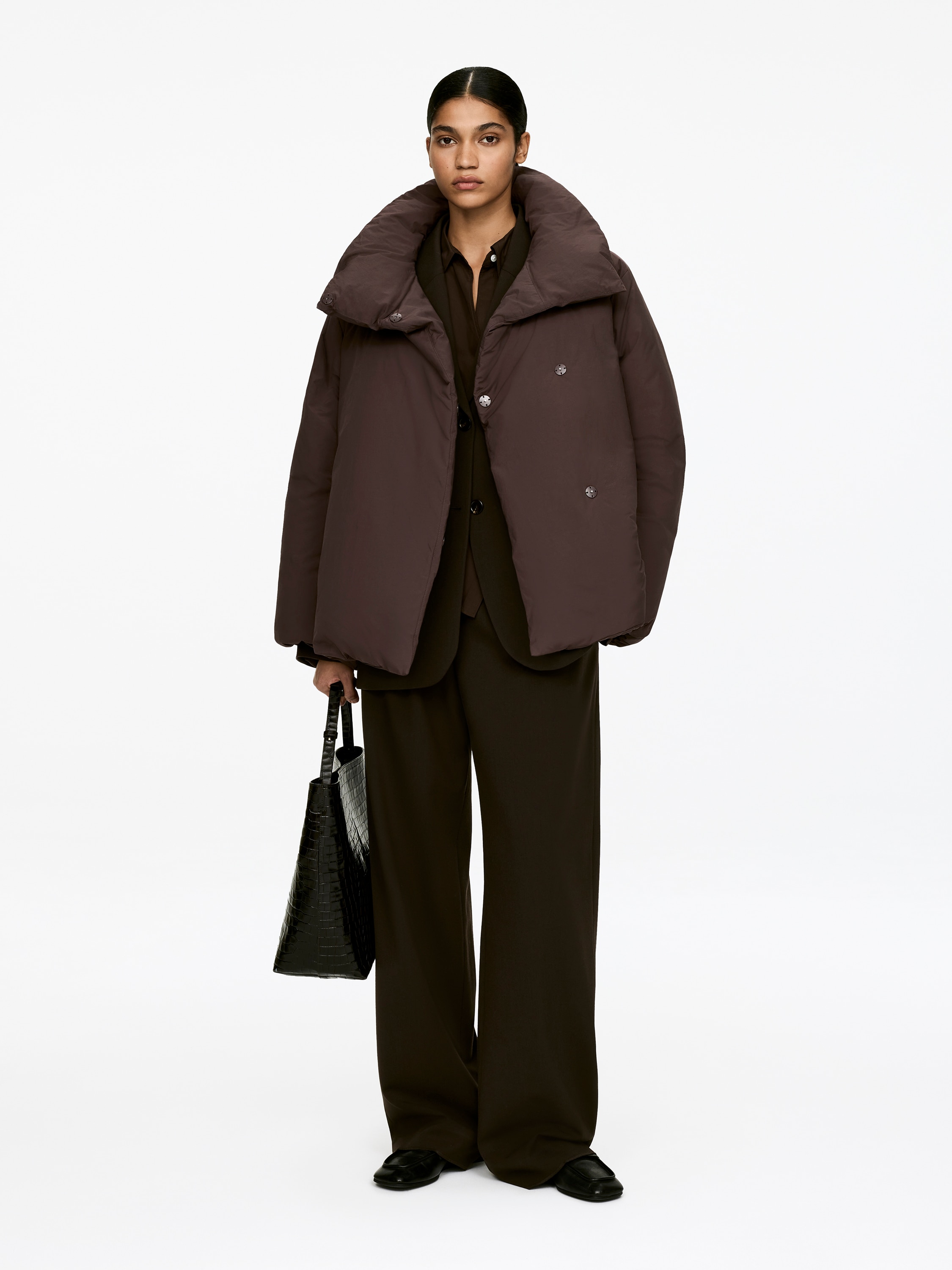 Kurtka z wysokim kołnierzem Upcycled Down - Czarny - ONA