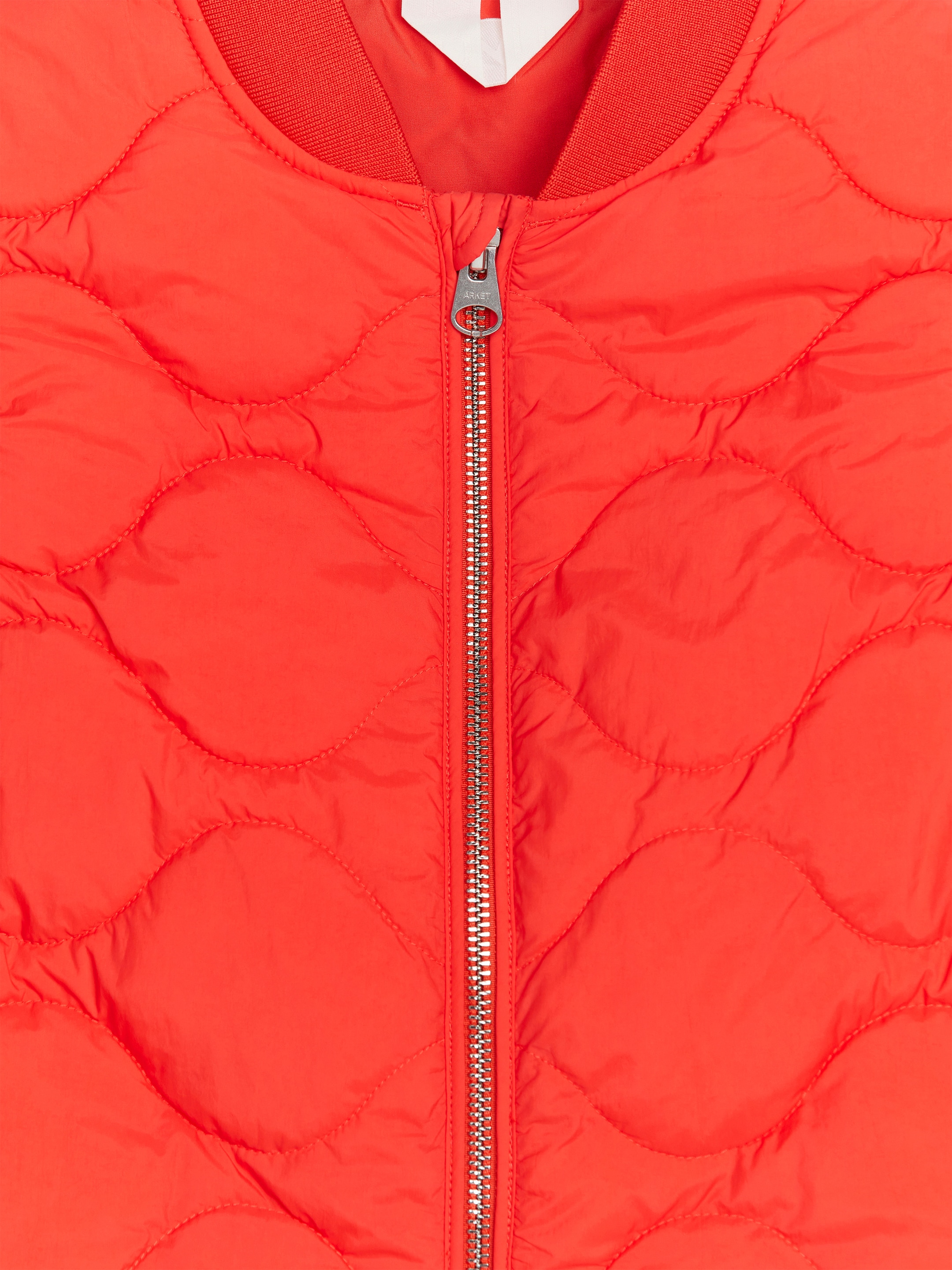 Quilted Vest - Bright Red - Regular fit - Children - StillMedia/DescriptiveDetail - 1