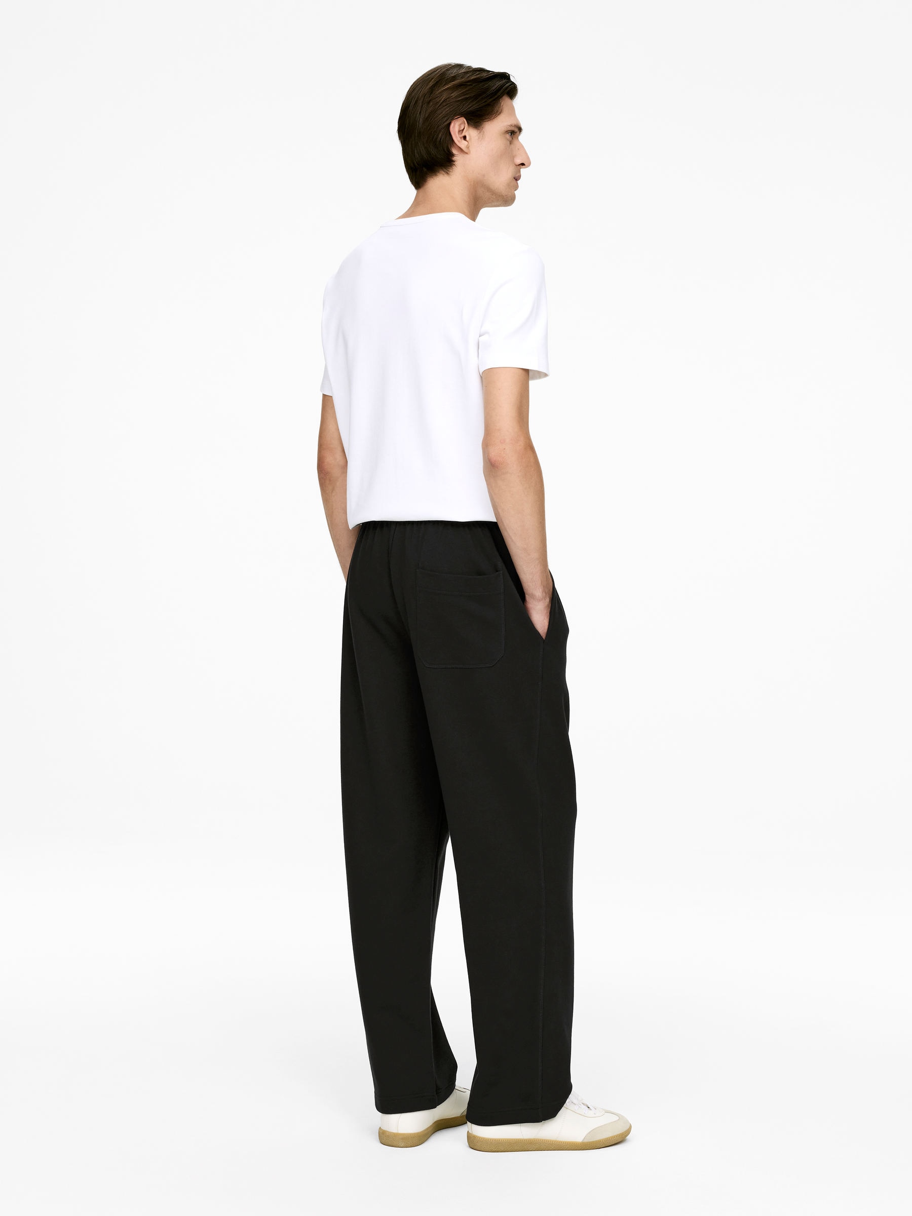 French Terry Sweatpants - Black - Regular fit - Men - StillMedia/Lookbook - 15