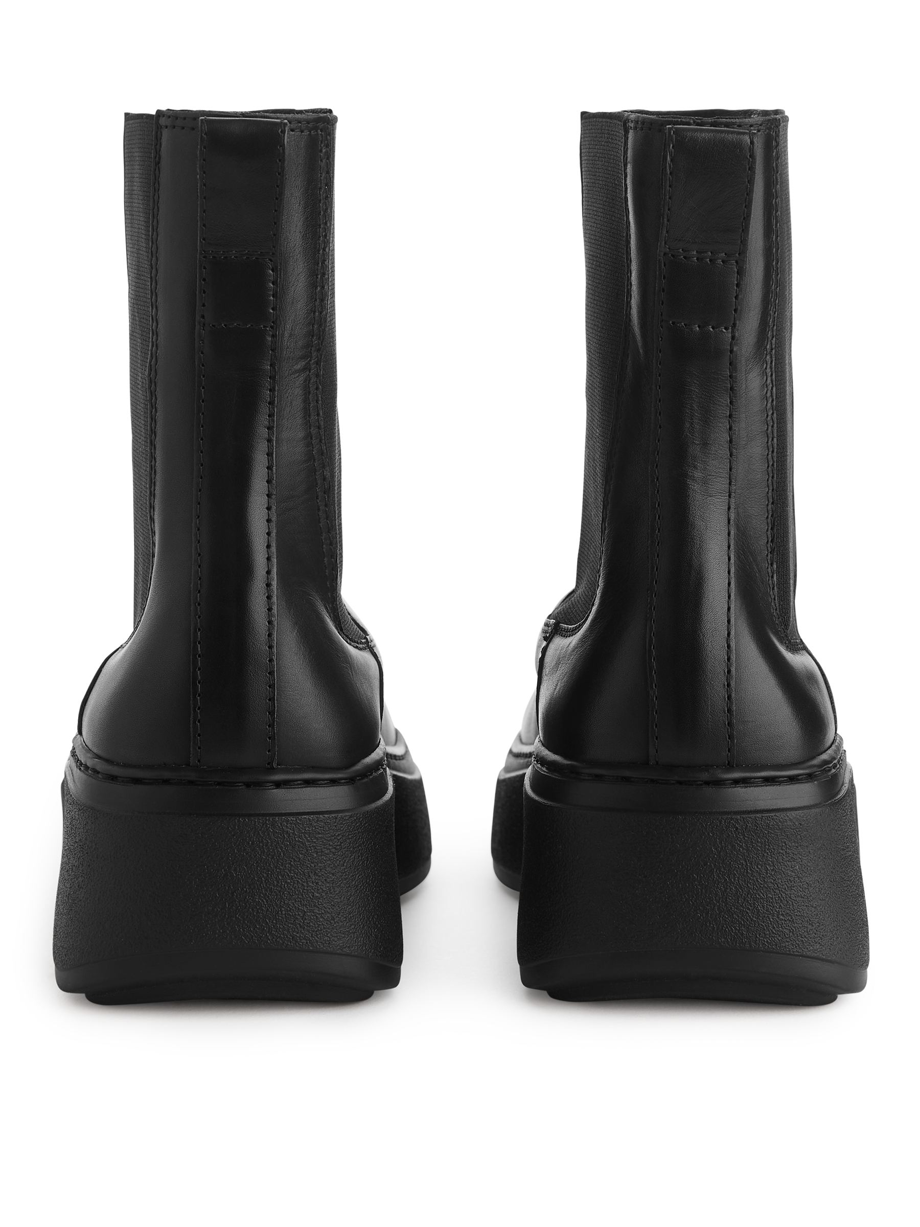 Chunky Chelsea Boots - Black - Women - StillMedia/DescriptiveStillLife - 5