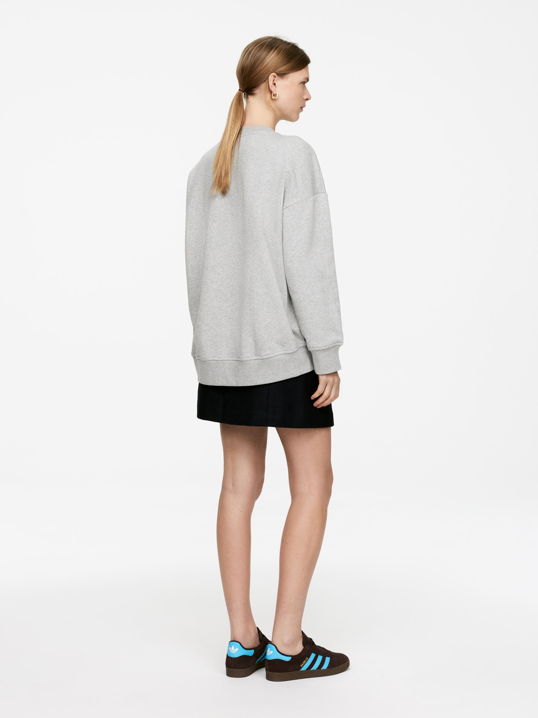 Relaxed Terry Sweatshirt - Grey Melange - Oversized - Women - StillMedia/Lookbook - 3