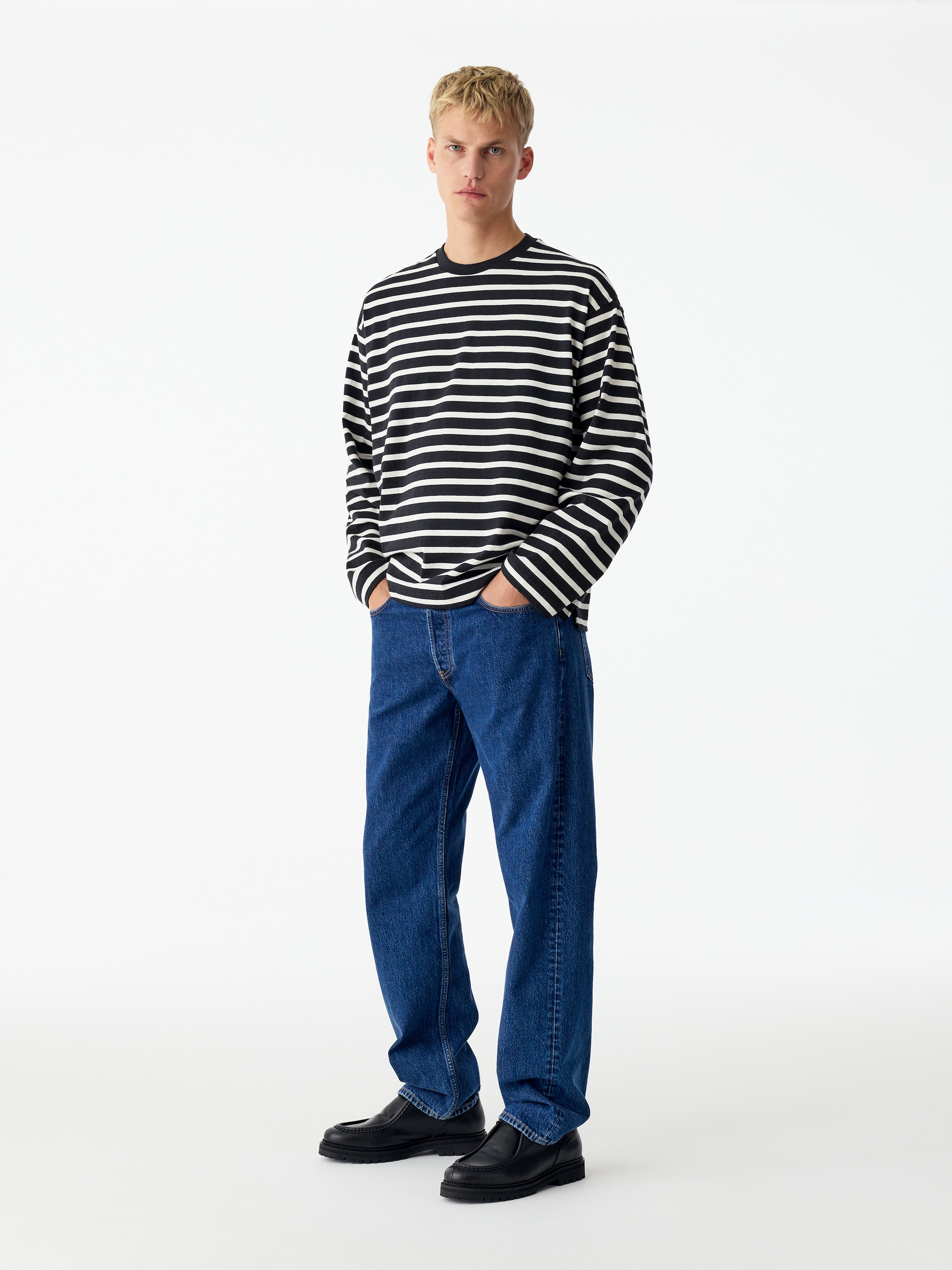 Relaxed Long-Sleeve T-Shirt - Dark Blue/Striped - Relaxed fit - men - StillMedia/Lookbook - 3