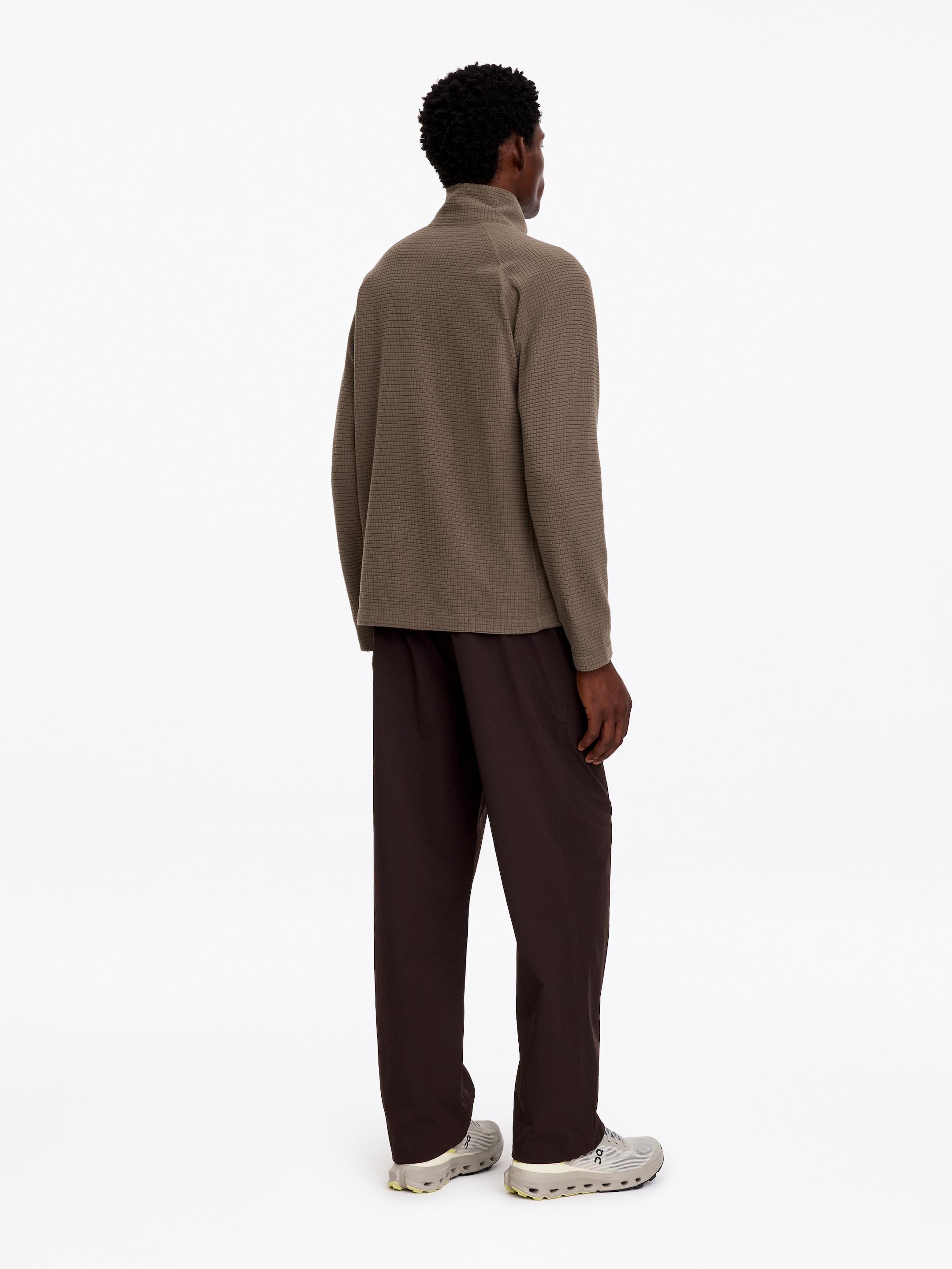 ARKET ACTIVE Grid Fleece Jacket - Brown - Regular fit - men - StillMedia/Lookbook - 2
