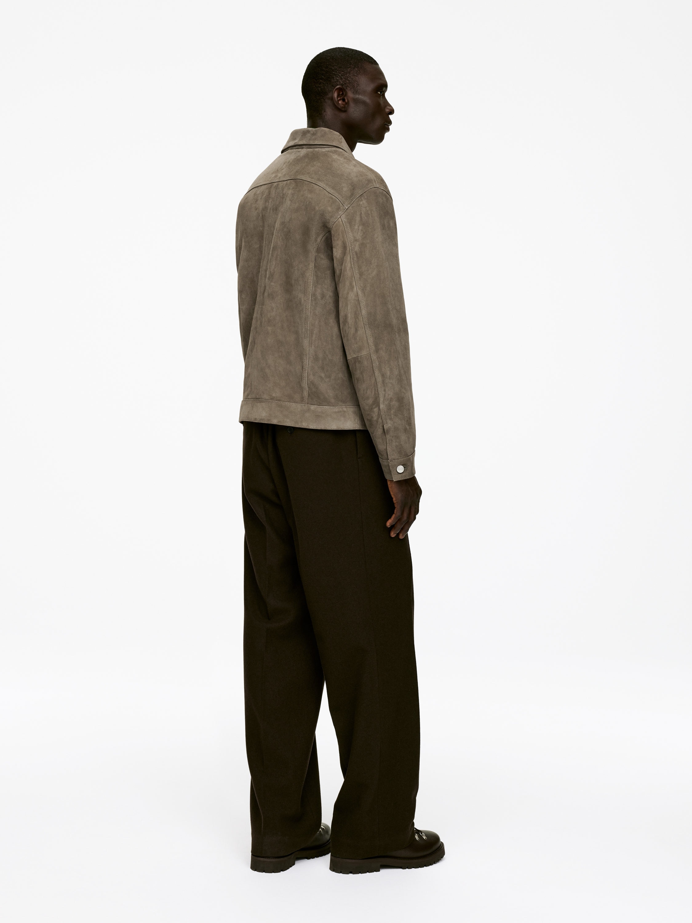 Suede Jacket - Sage - Regular fit - Men - StillMedia/Lookbook - 12