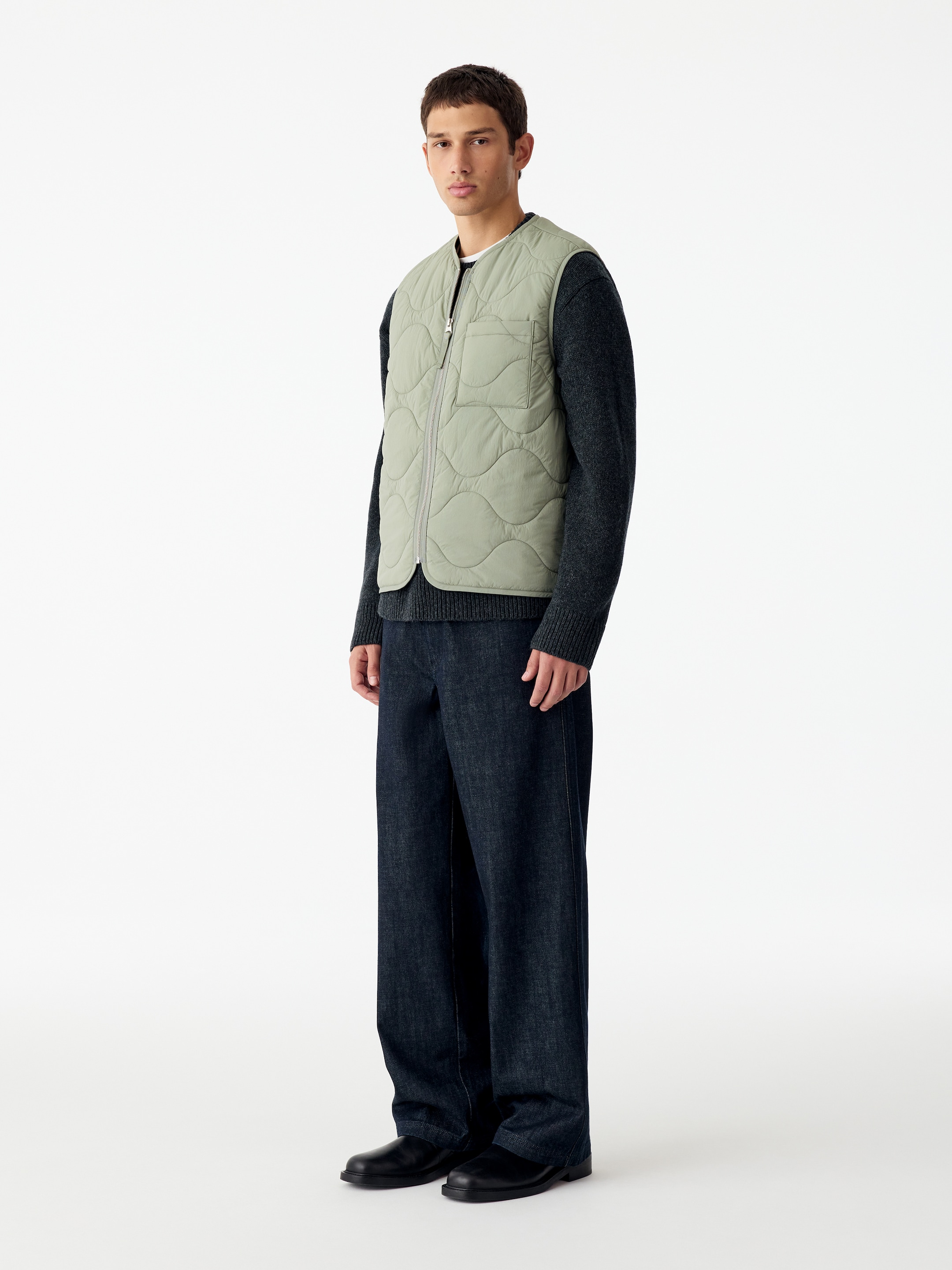 Quilted Liner Vest - Light Khaki Green - Regular fit - men - StillMedia/Lookbook - 10