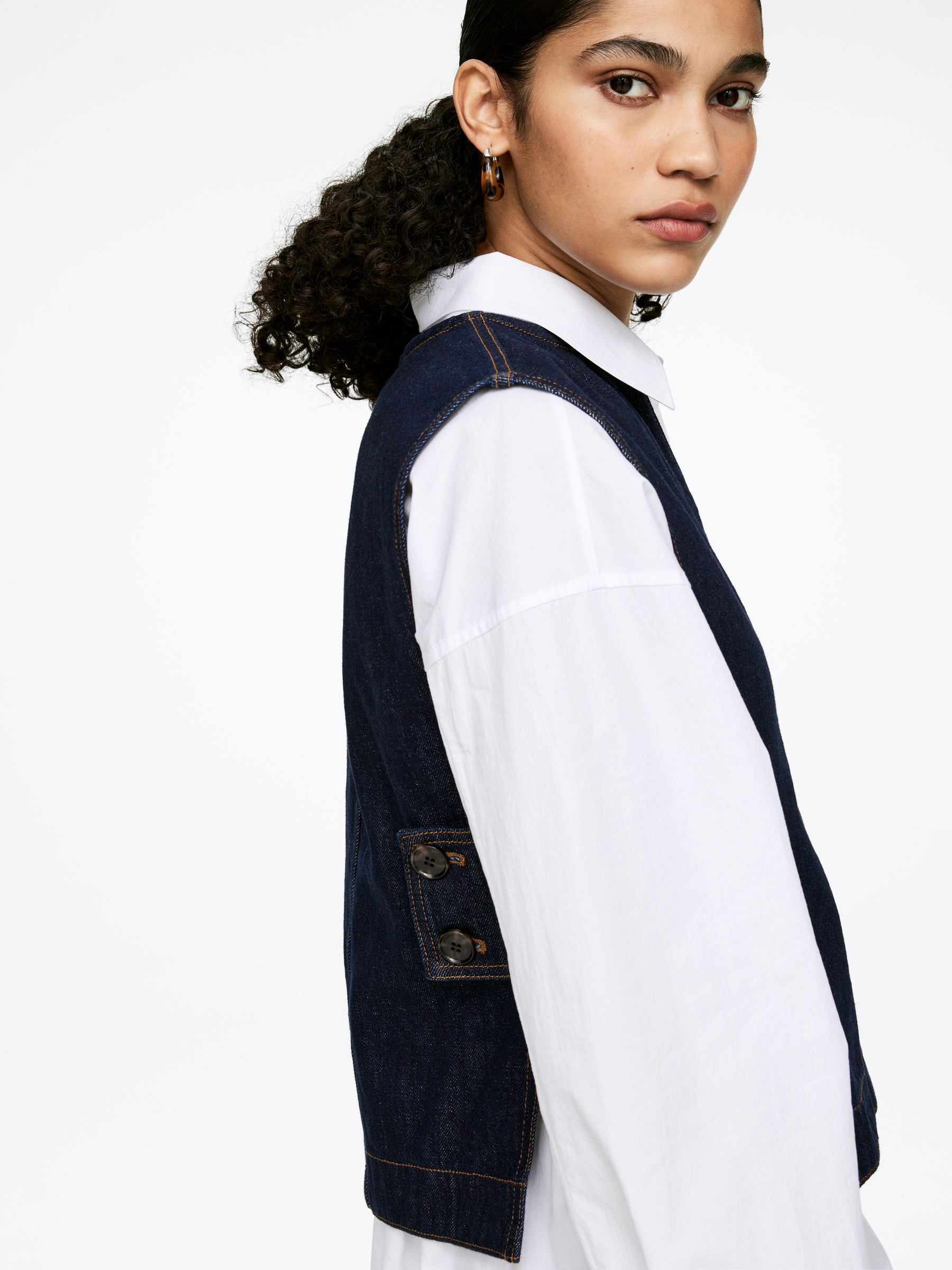 Gilet en denim - Bleu foncé - Regular fit - Femme - StillMedia/Lookbook - 7