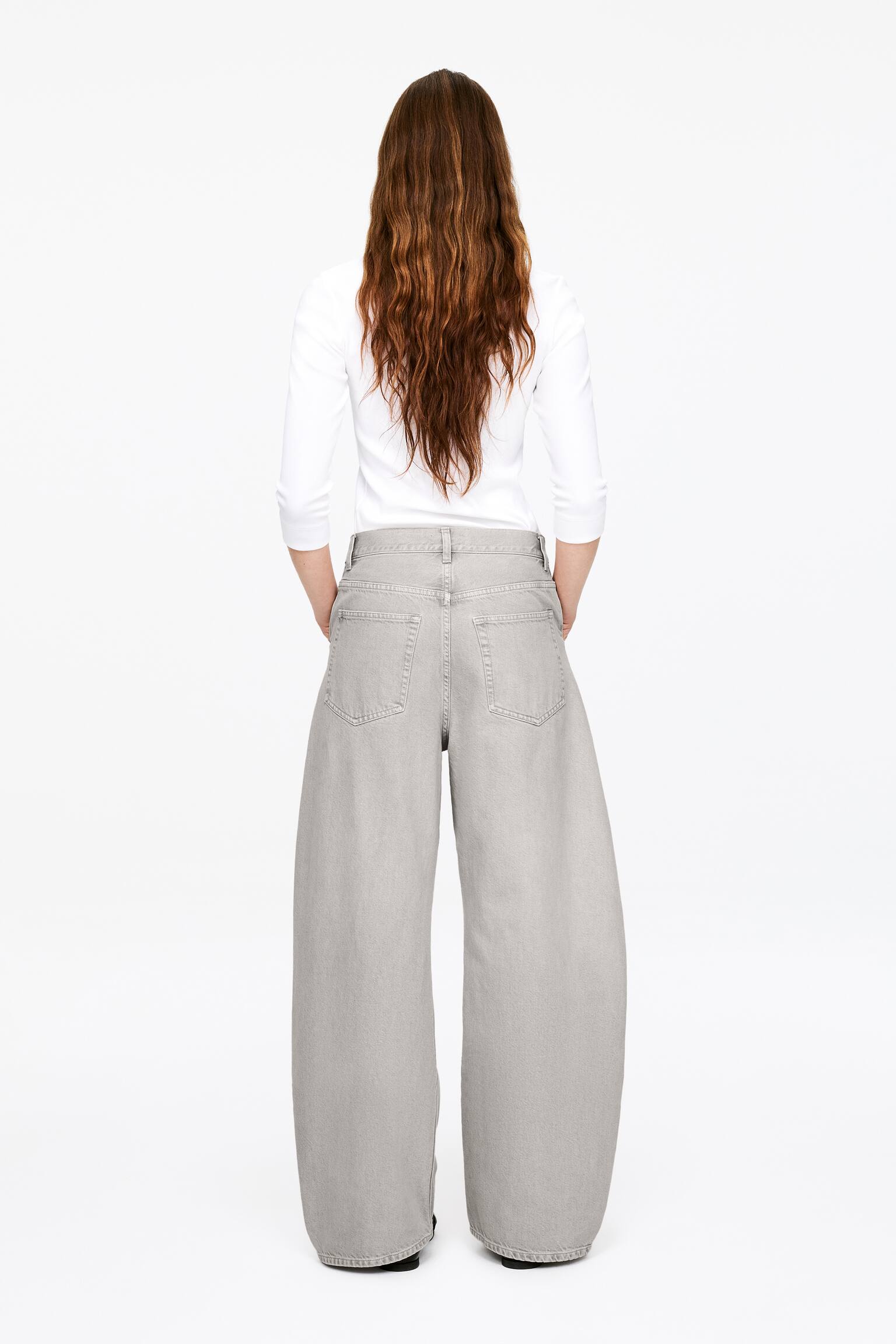 Barrel-Leg Jeans - Light Grey - 4